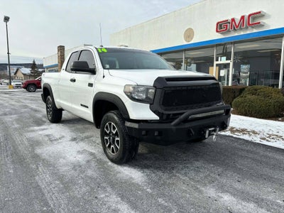 2014 Toyota Tundra 4WD Truck SR