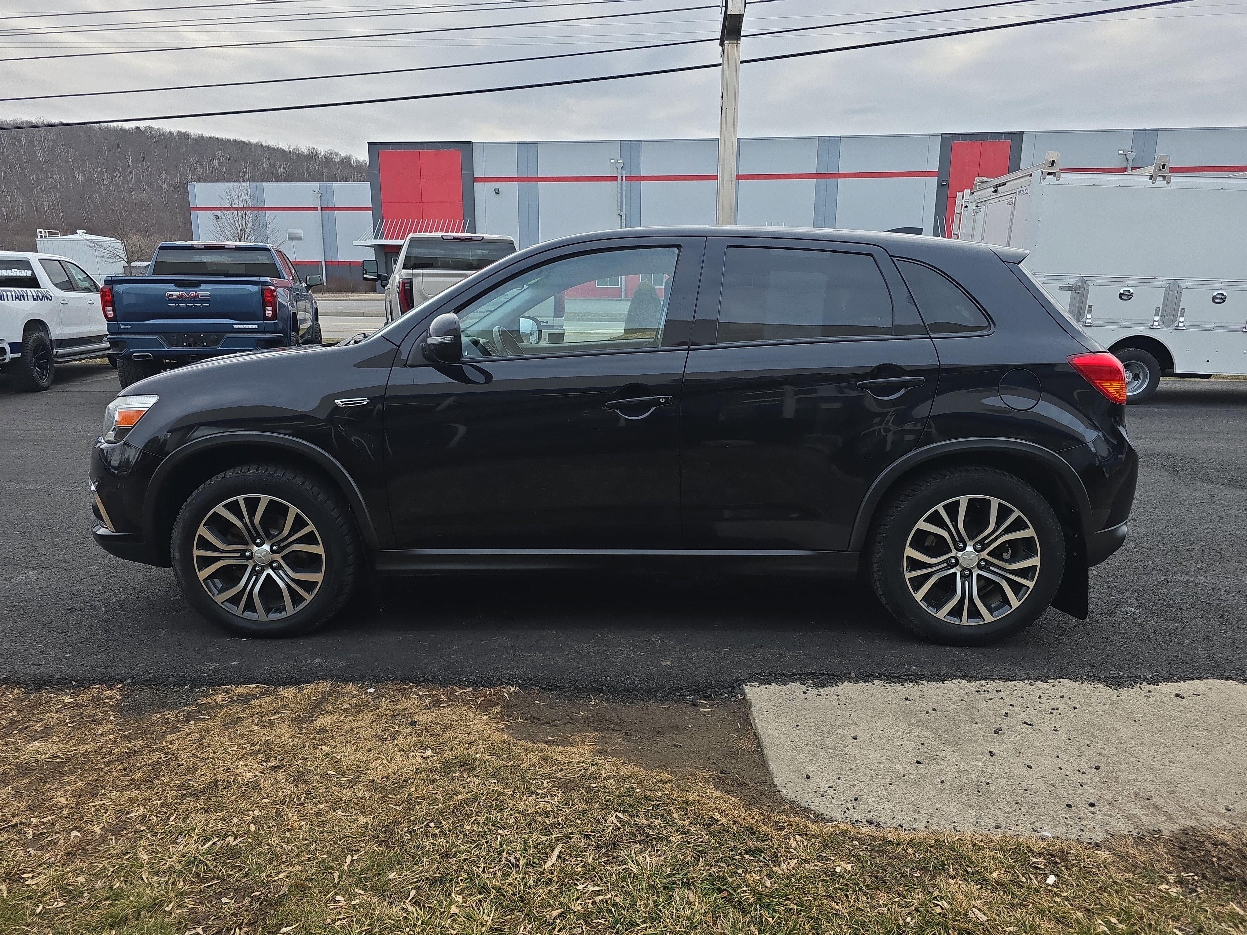 2017 Mitsubishi Outlander Sport SE 2.4