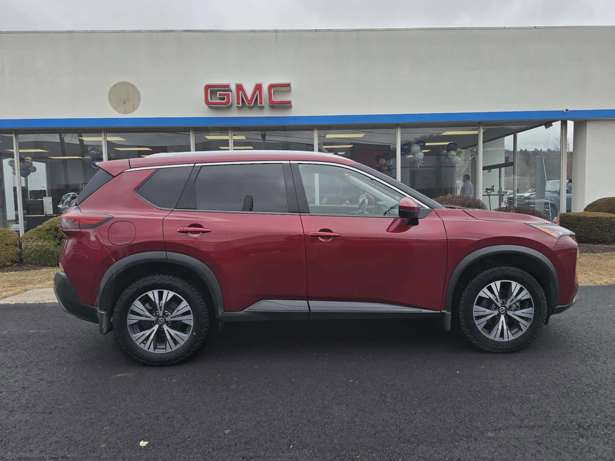 2021 Nissan Rogue SV