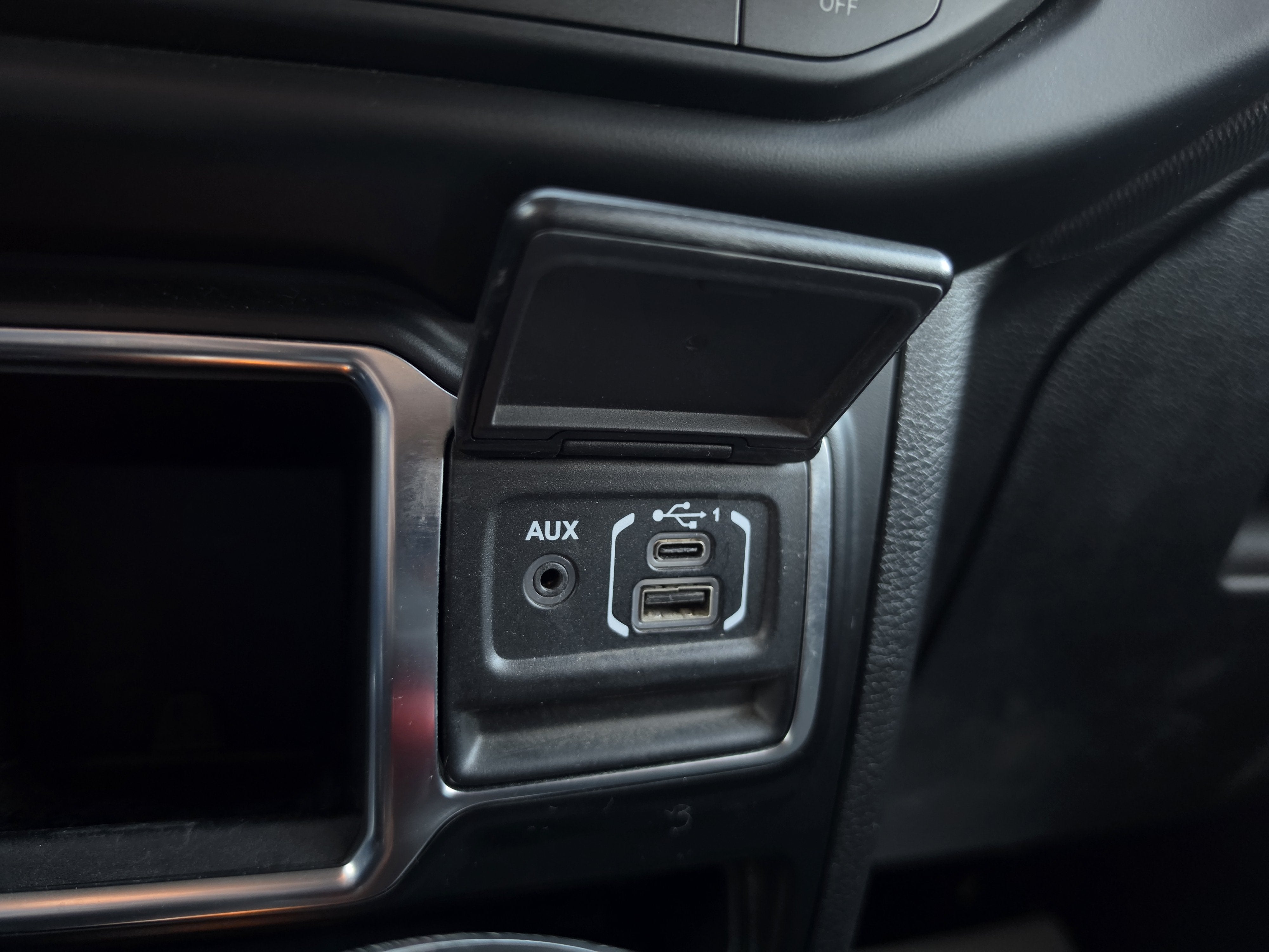 2022 Jeep Wrangler Willys Sport