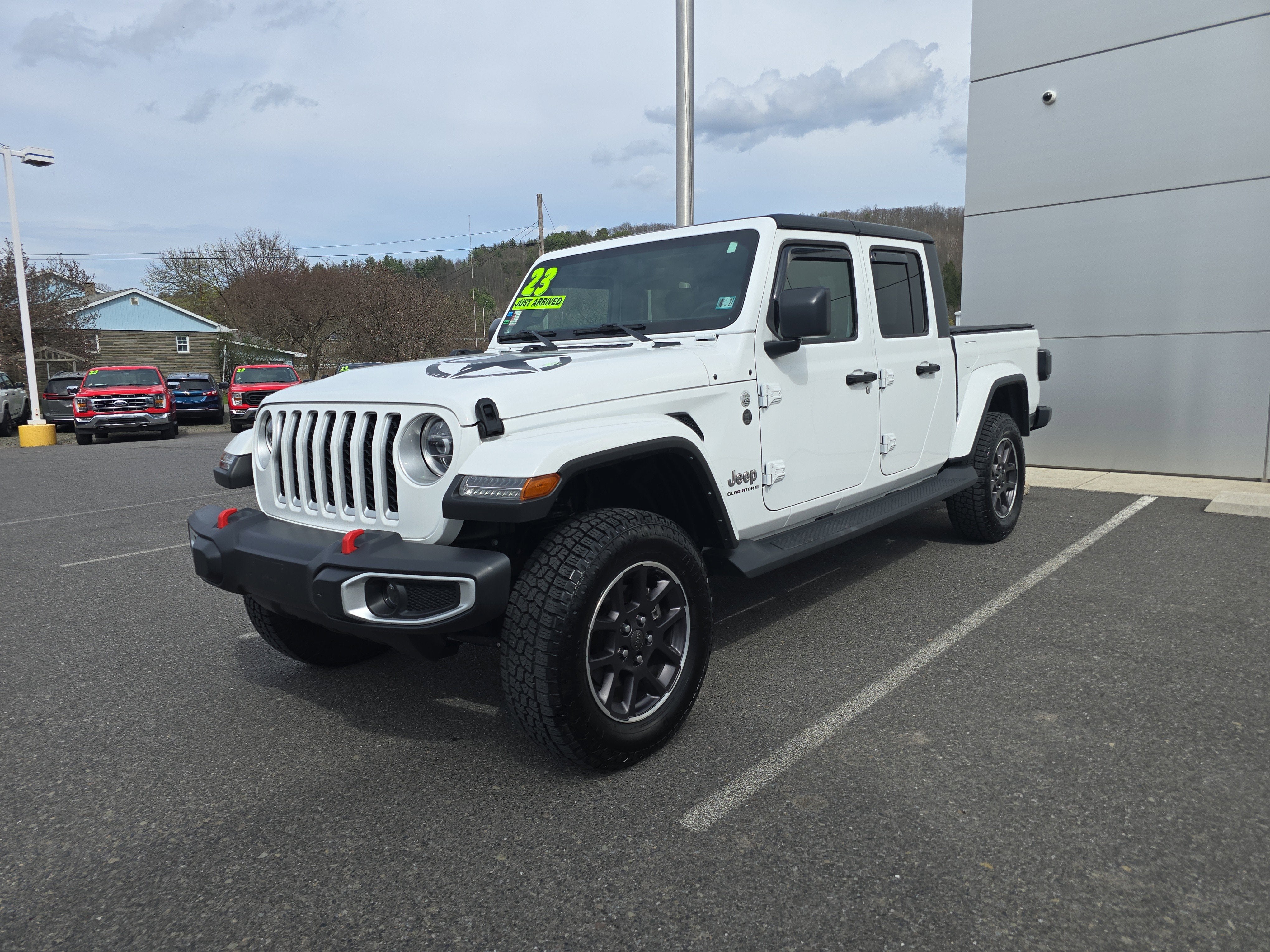2023 Jeep Gladiator Overland