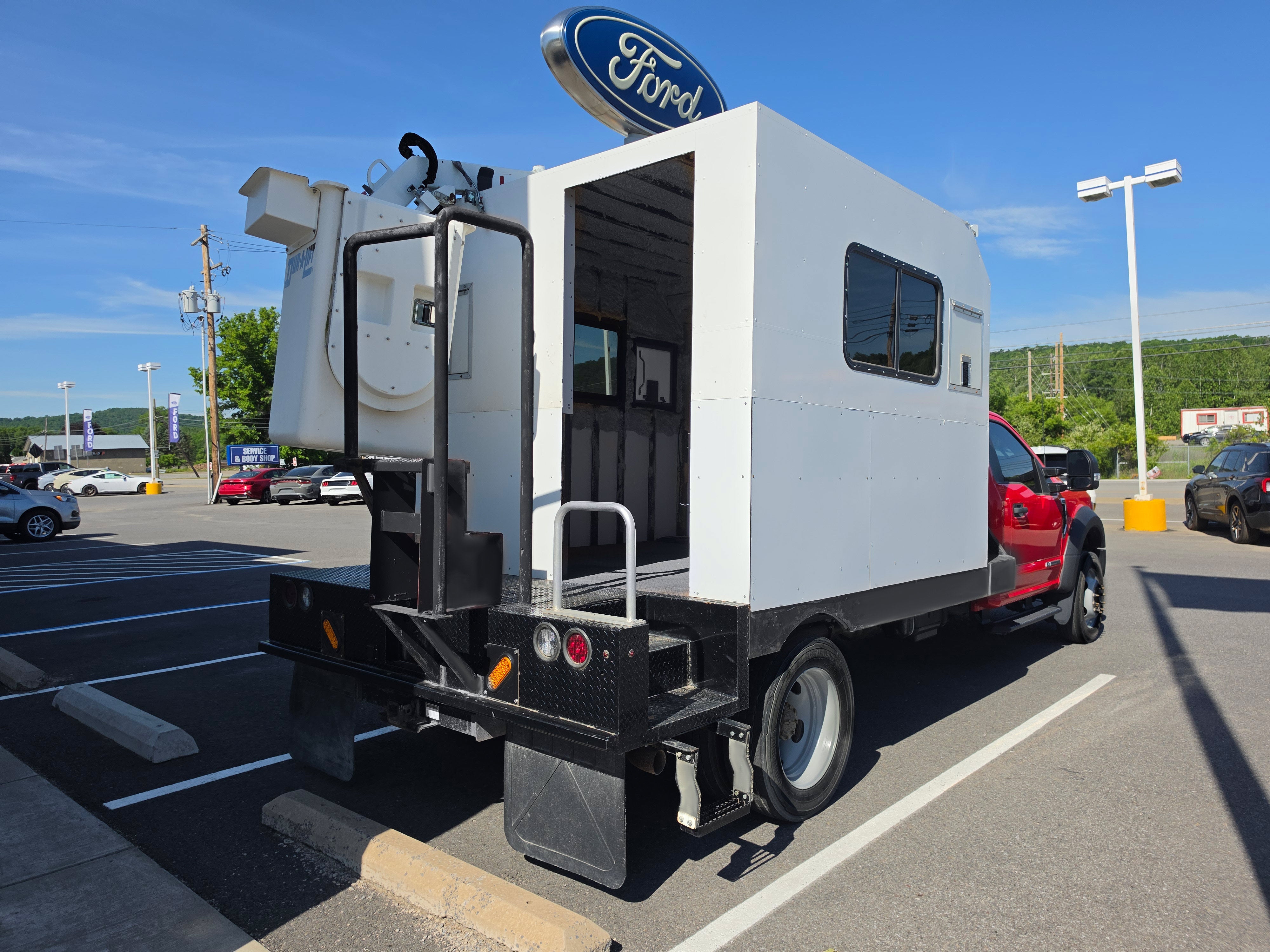 2022 Ford Super Duty F-550 DRW XLT