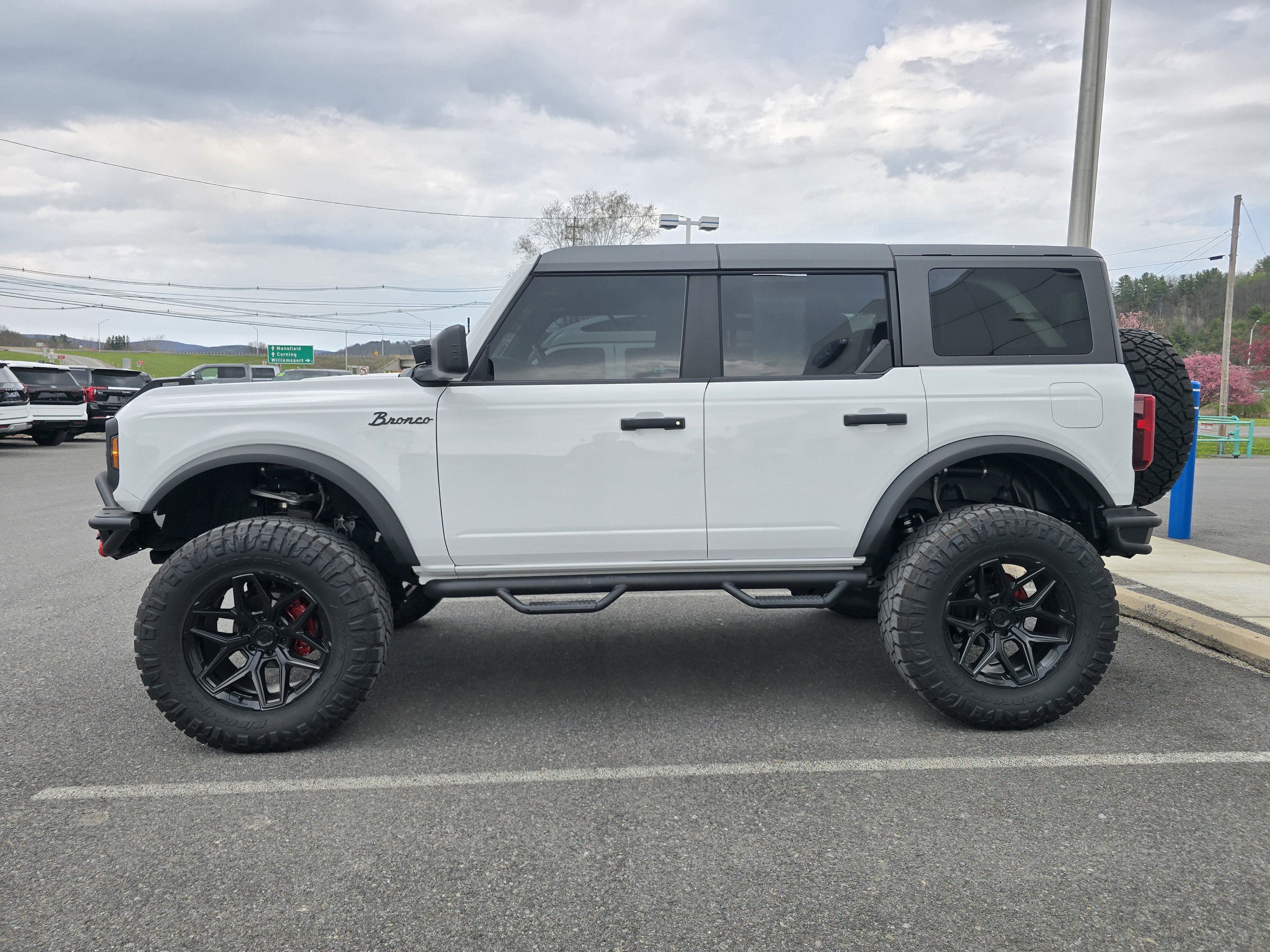 2024 Ford Bronco Black Diamond