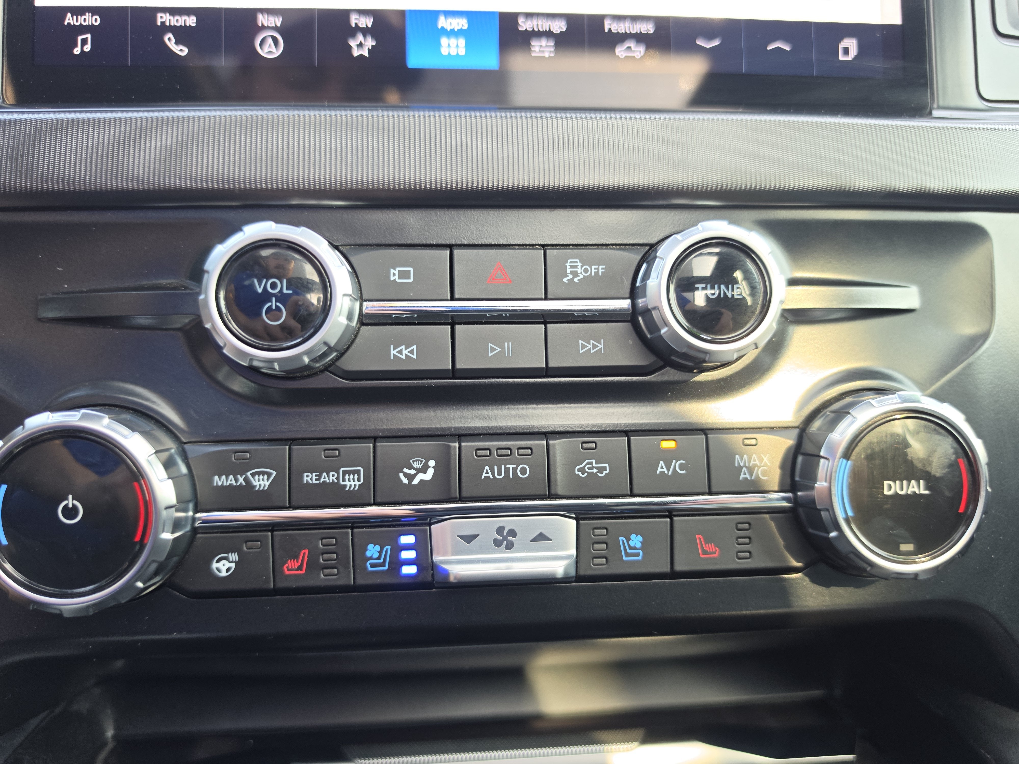 2026 Ford Super Duty F-350 SRW Platinum