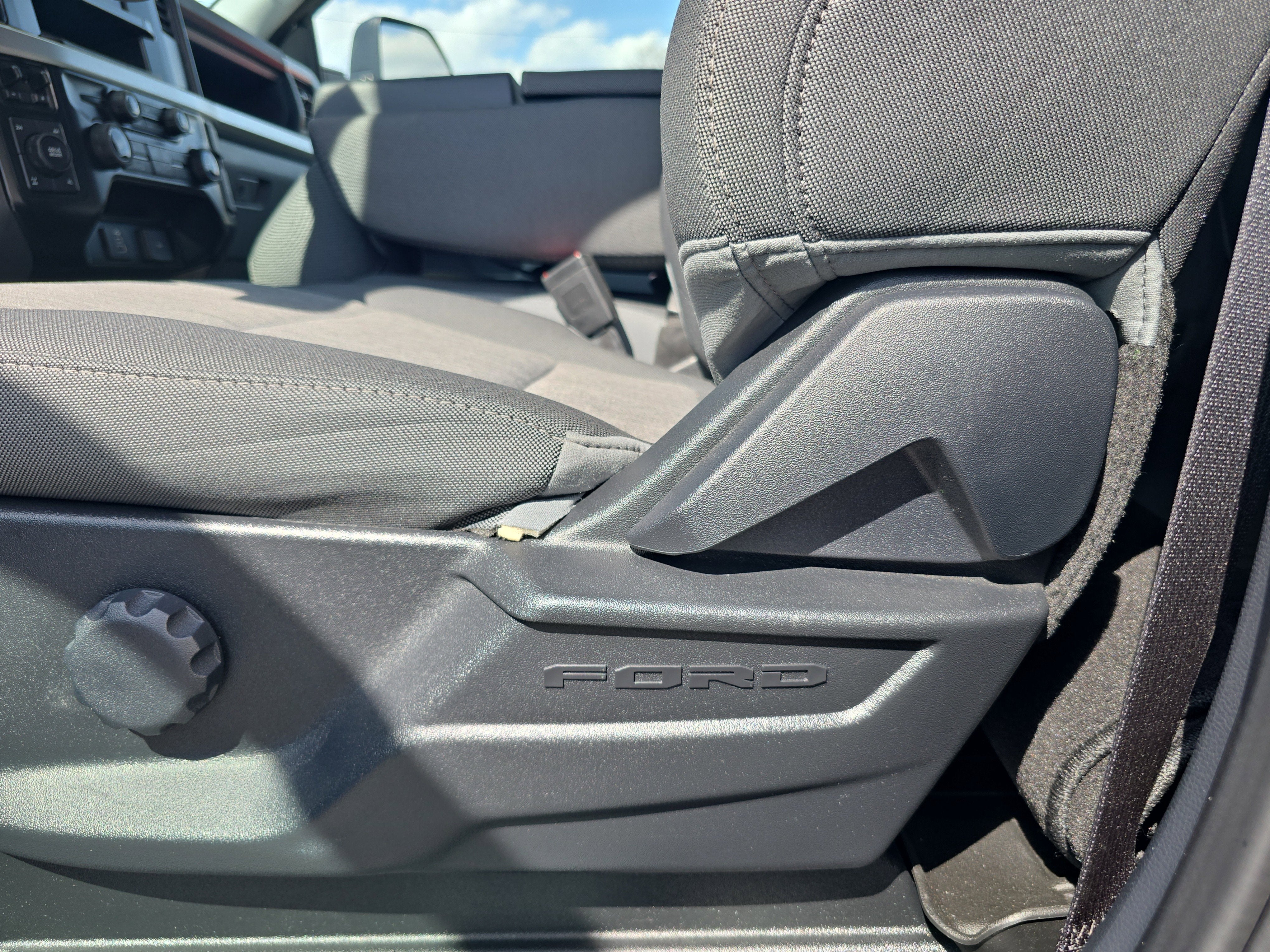 2024 Ford Super Duty F-350 SRW XL