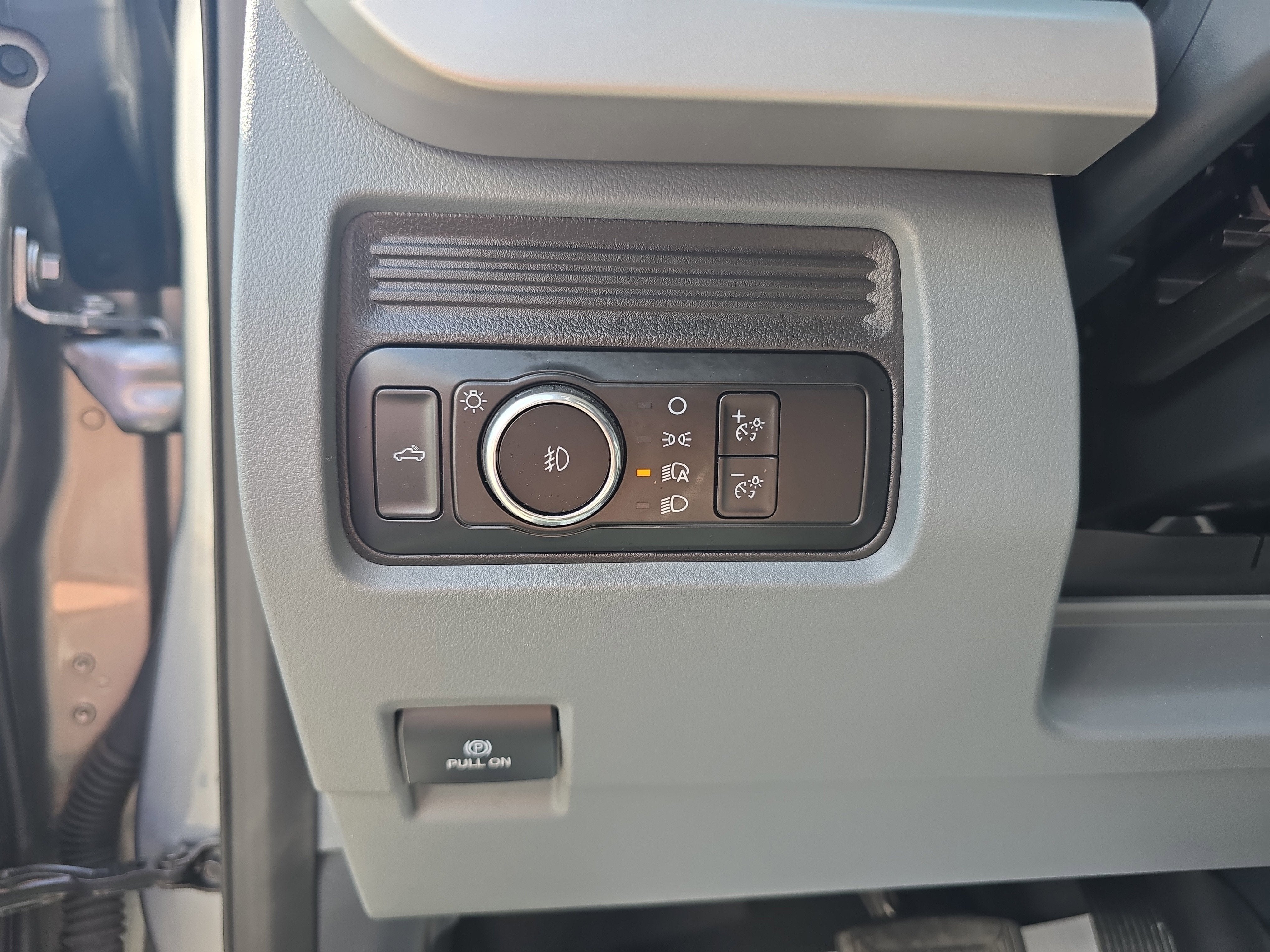 2024 Ford Super Duty F-350 SRW XL