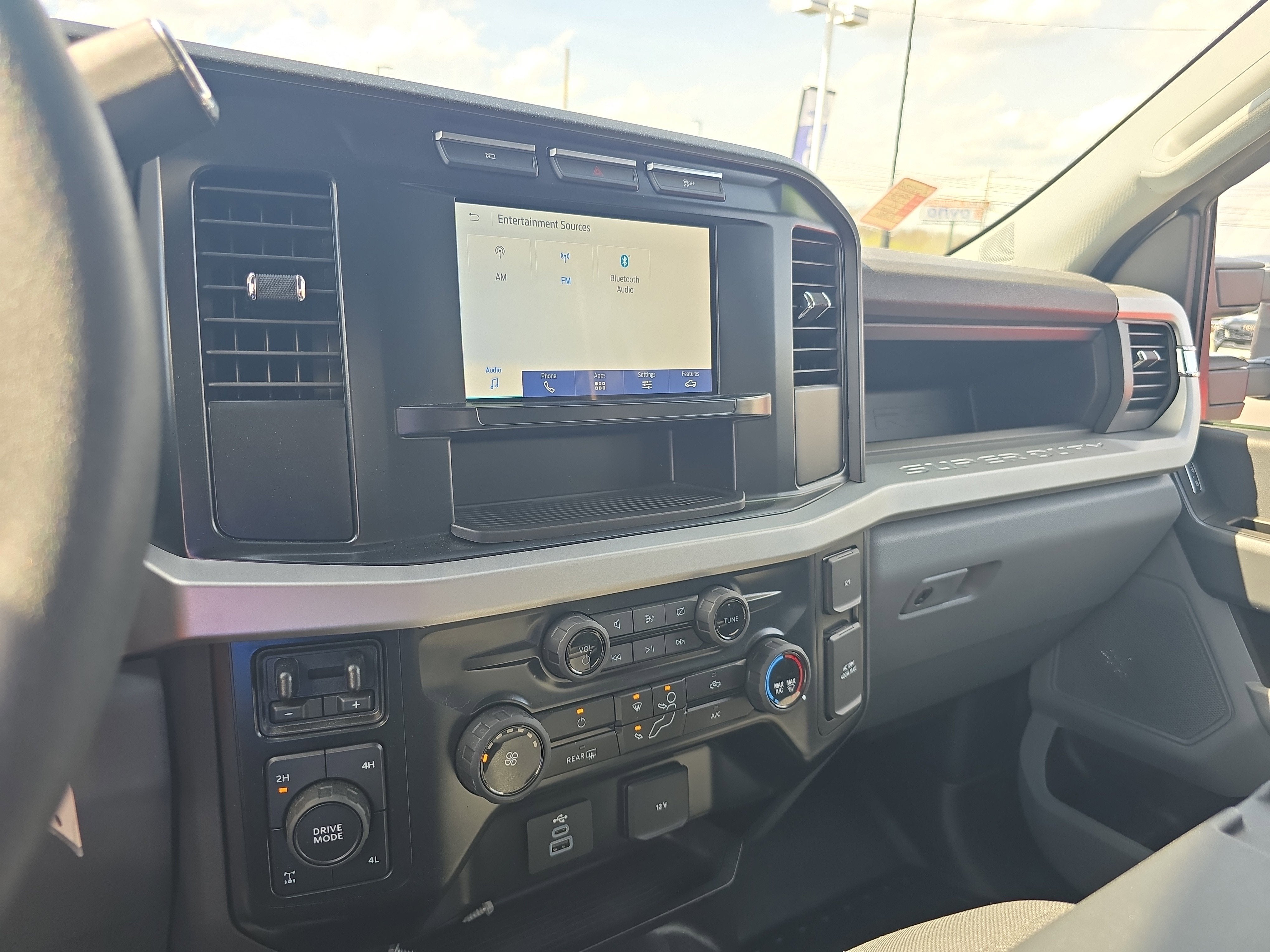 2024 Ford Super Duty F-350 SRW XL