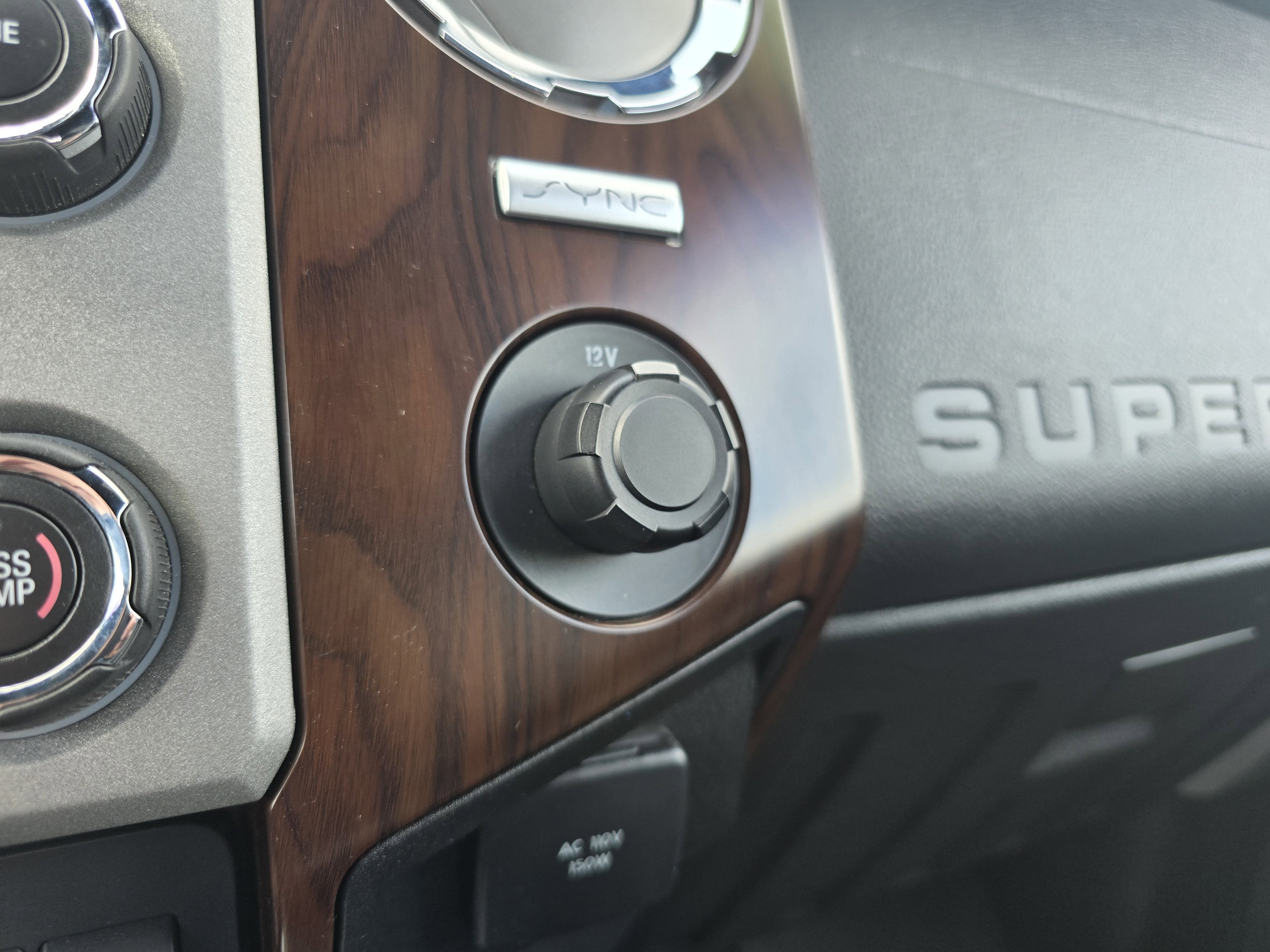 2016 Ford Super Duty F-350 SRW Lariat