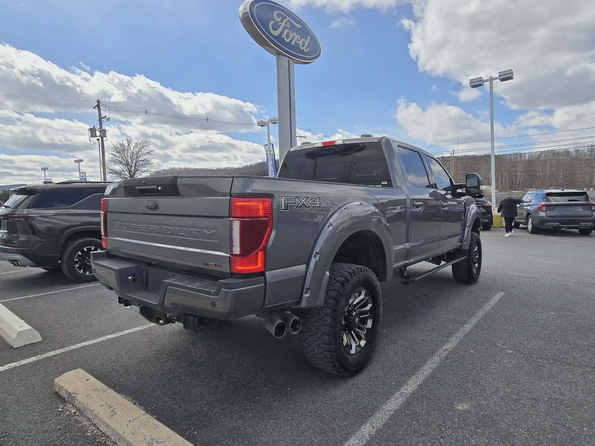 2021 Ford Super Duty F-350 SRW LARIAT