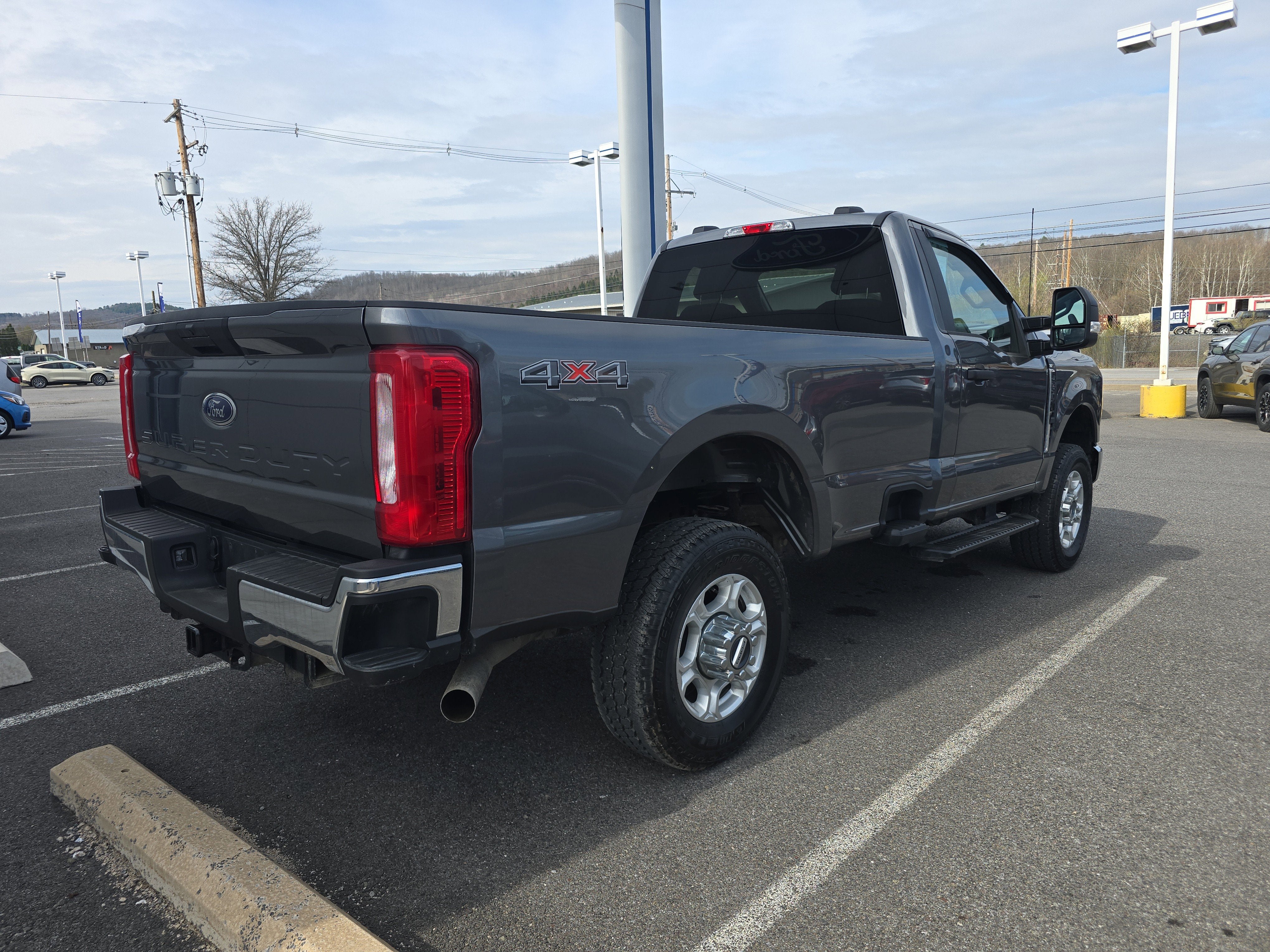 2025 Ford Super Duty F-350 SRW XLT
