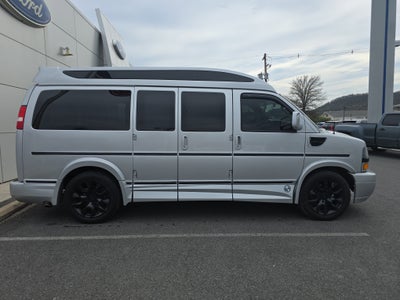 2021 Chevrolet Express Passenger LS