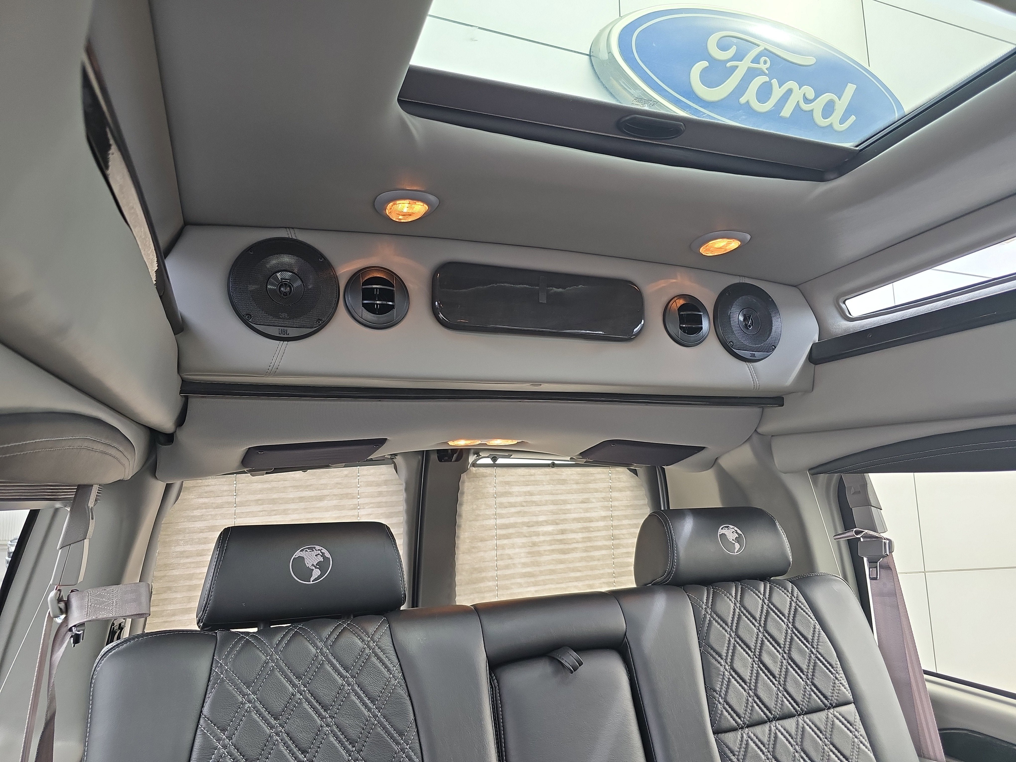 2021 Chevrolet Express Passenger LS