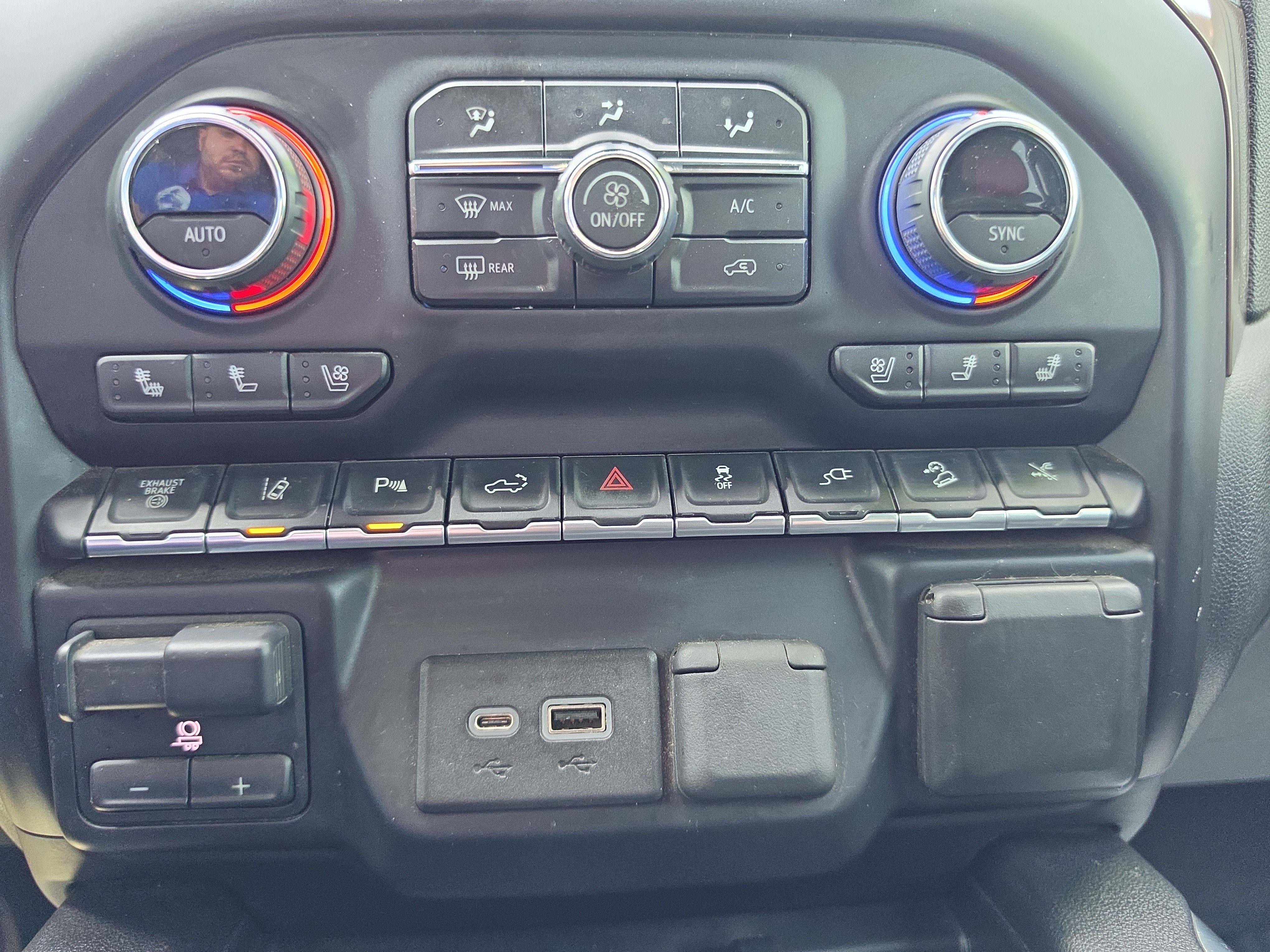 2022 Chevrolet Silverado 3500HD High Country
