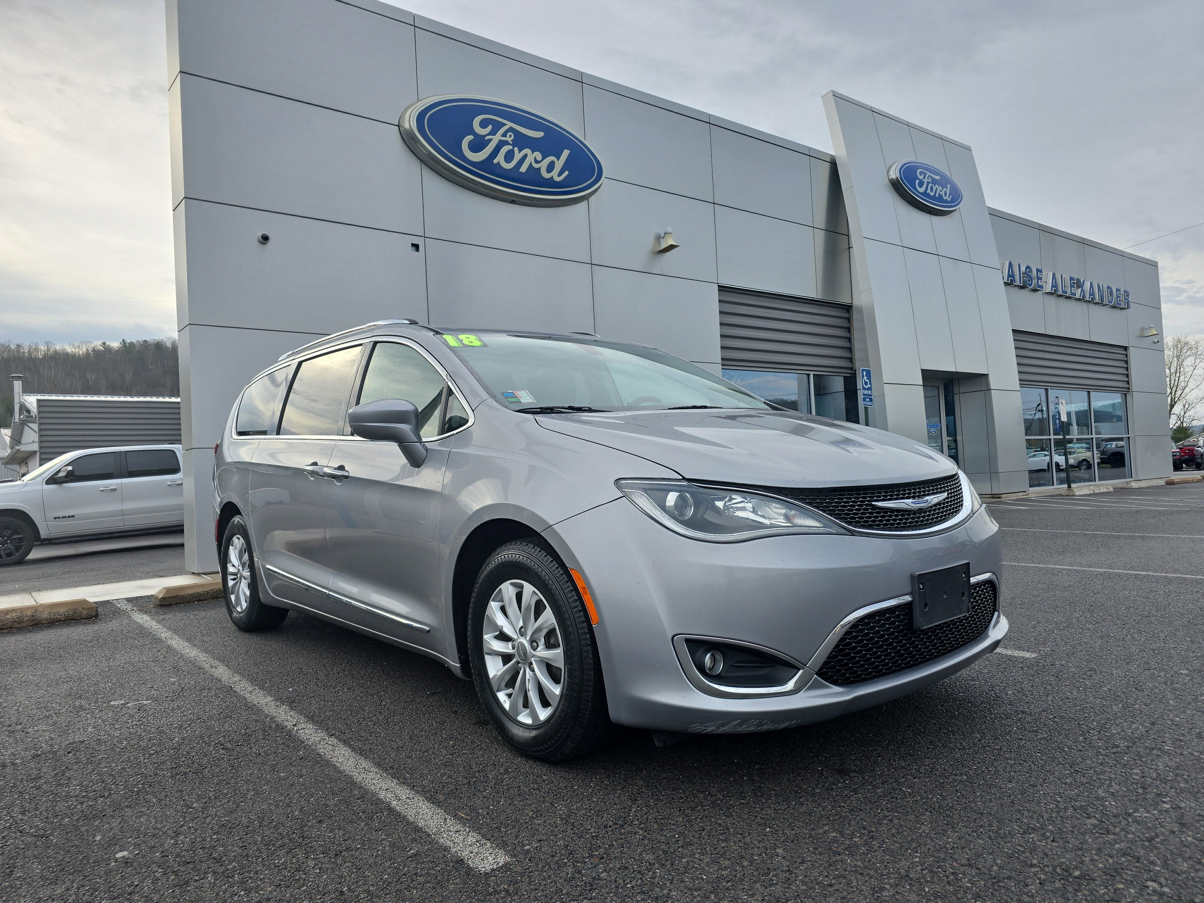2018 Chrysler Pacifica Touring L
