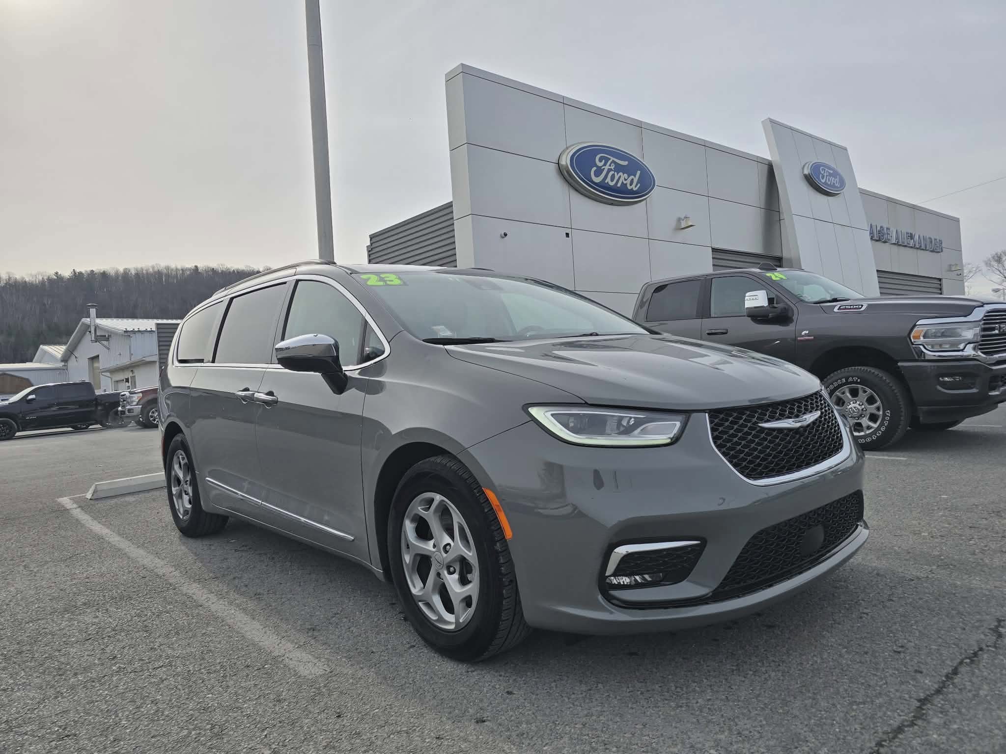 2023 Chrysler Pacifica Limited