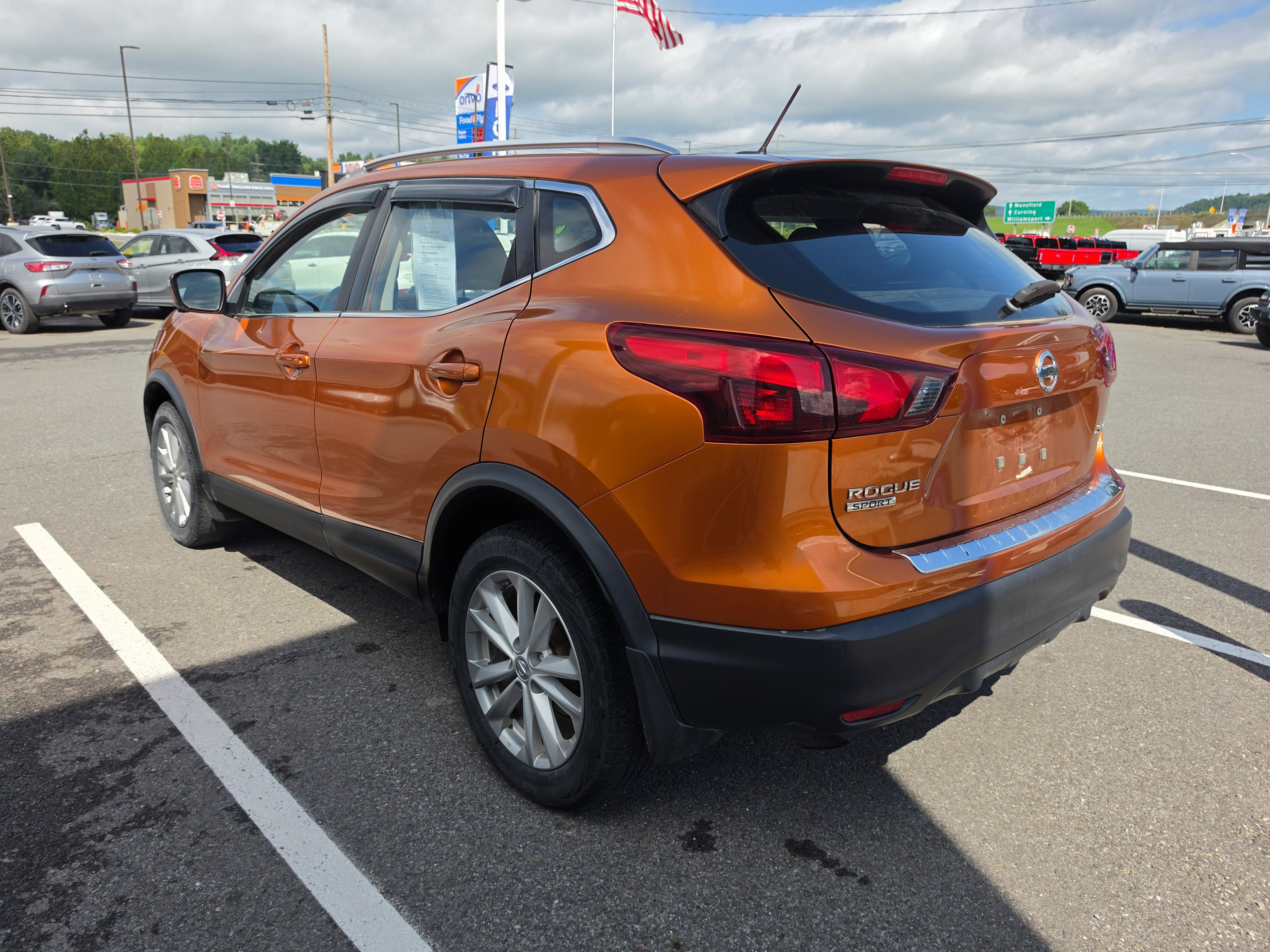 2017 Nissan Rogue Sport SV