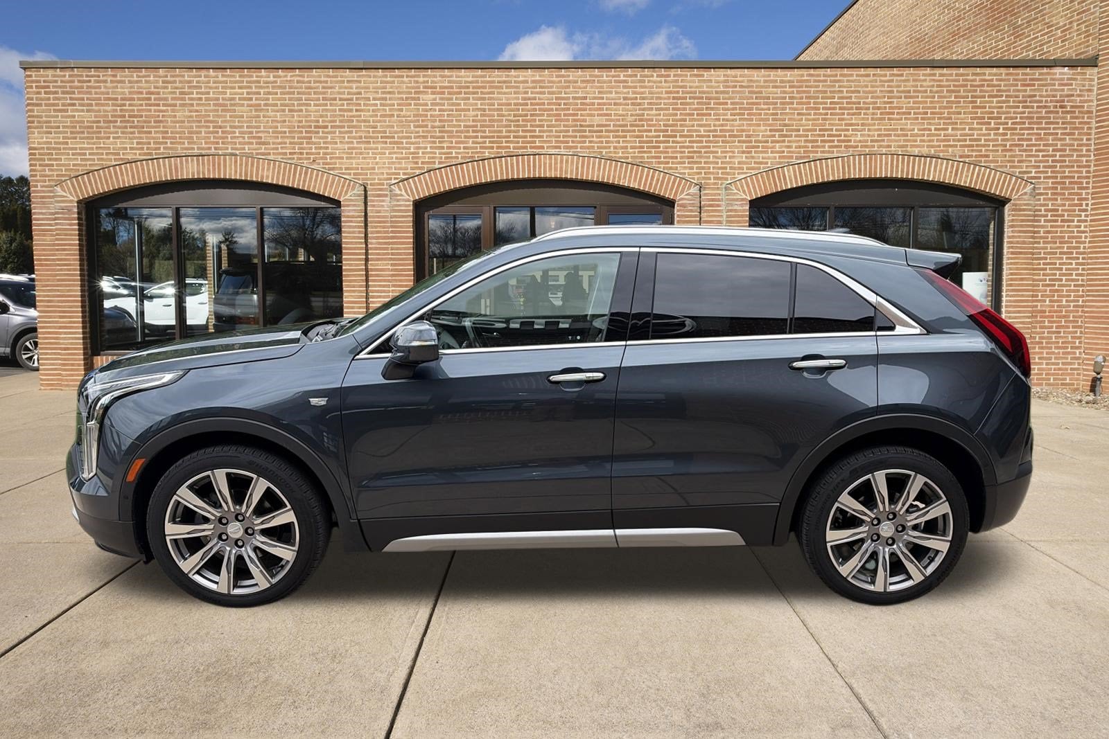 2019 Cadillac XT4 AWD Premium Luxury