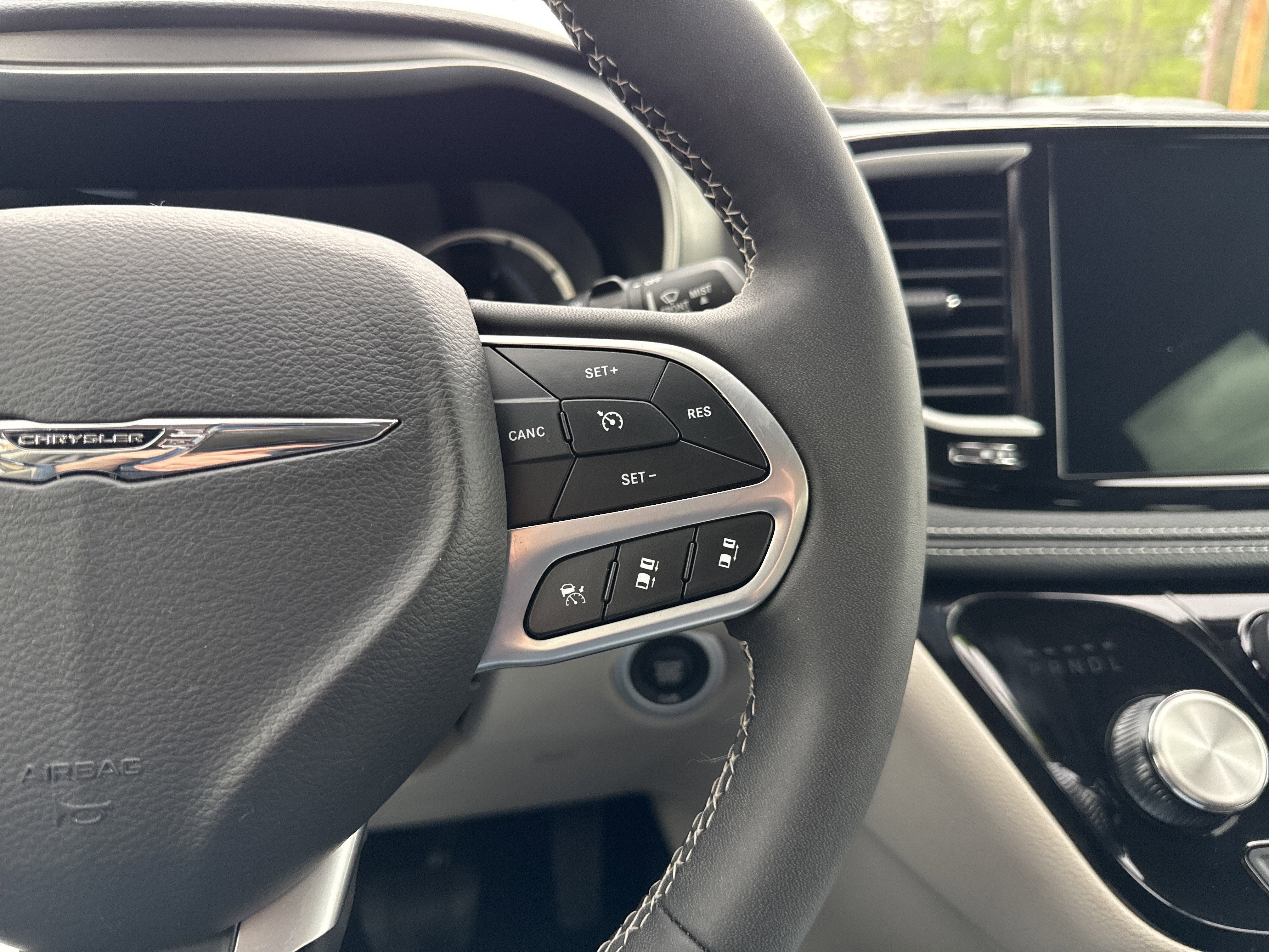 2023 Chrysler Pacifica Hybrid Touring L