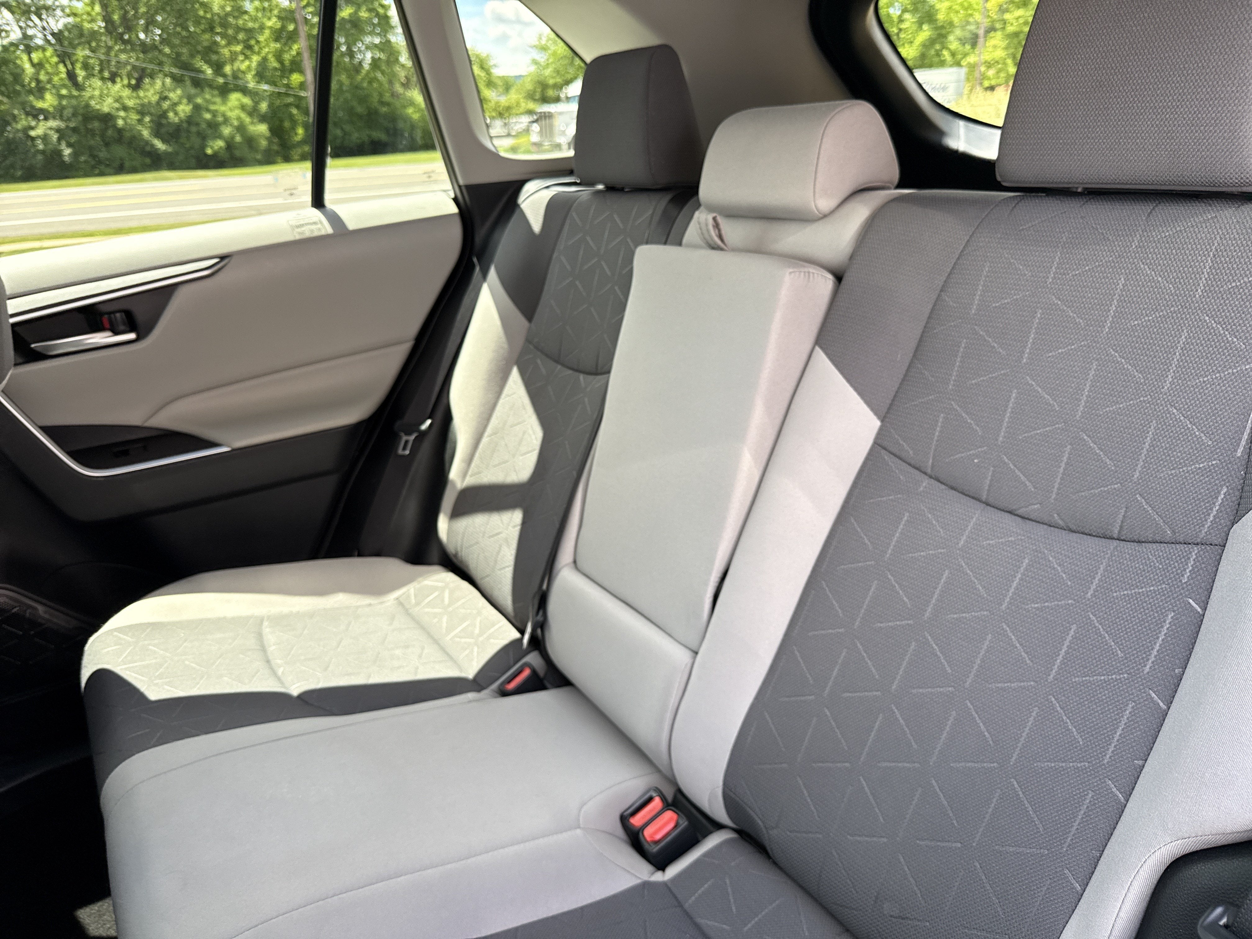 2019 Toyota RAV4 Hybrid XLE