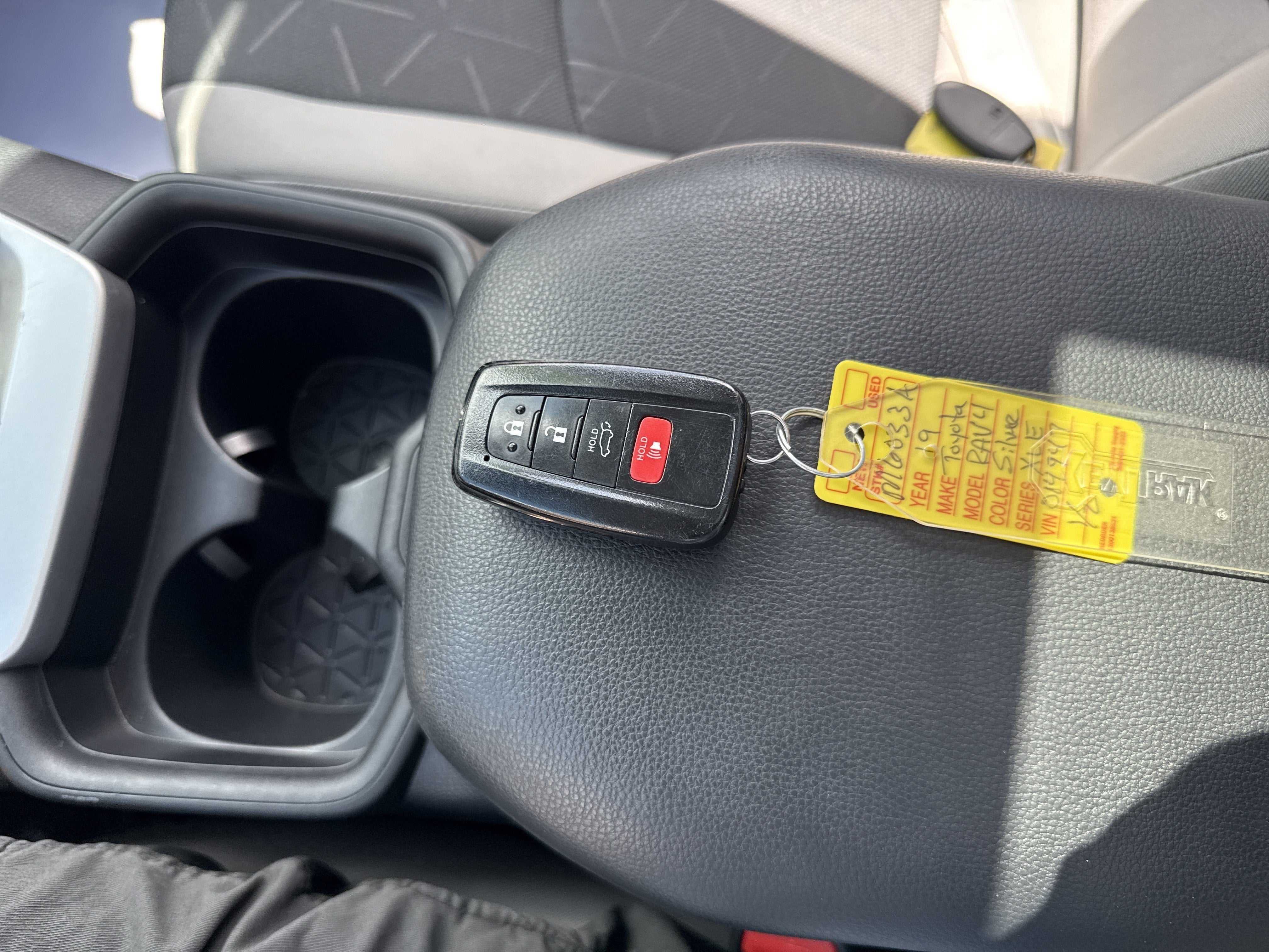 2019 Toyota RAV4 Hybrid XLE