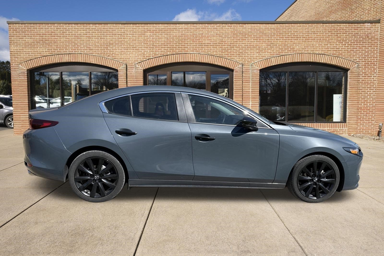 2023 Mazda Mazda3 Sedan 2.5 S Carbon Edition