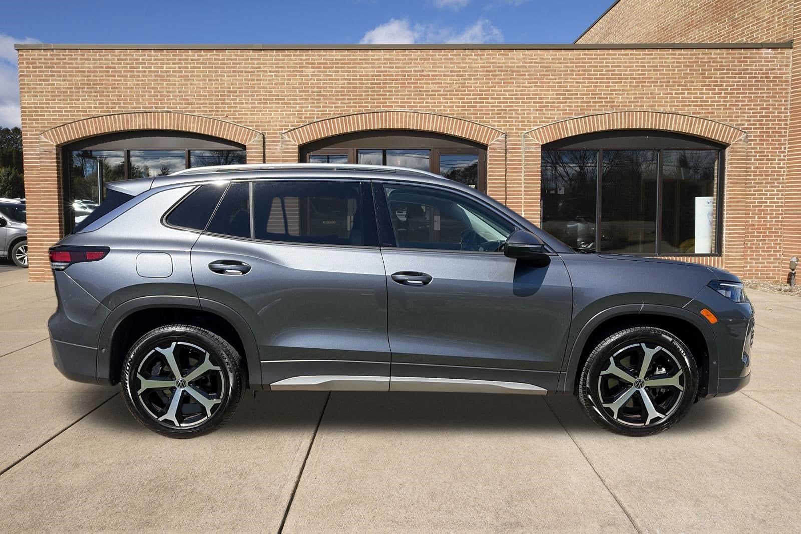 2026 Volkswagen Tiguan SE