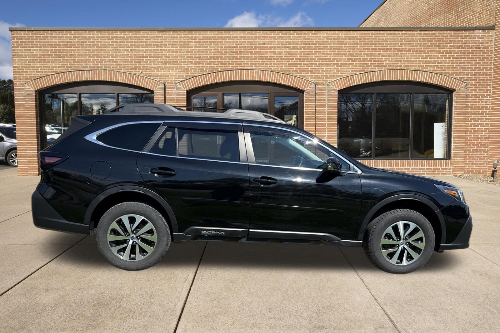 2022 Subaru Outback Premium