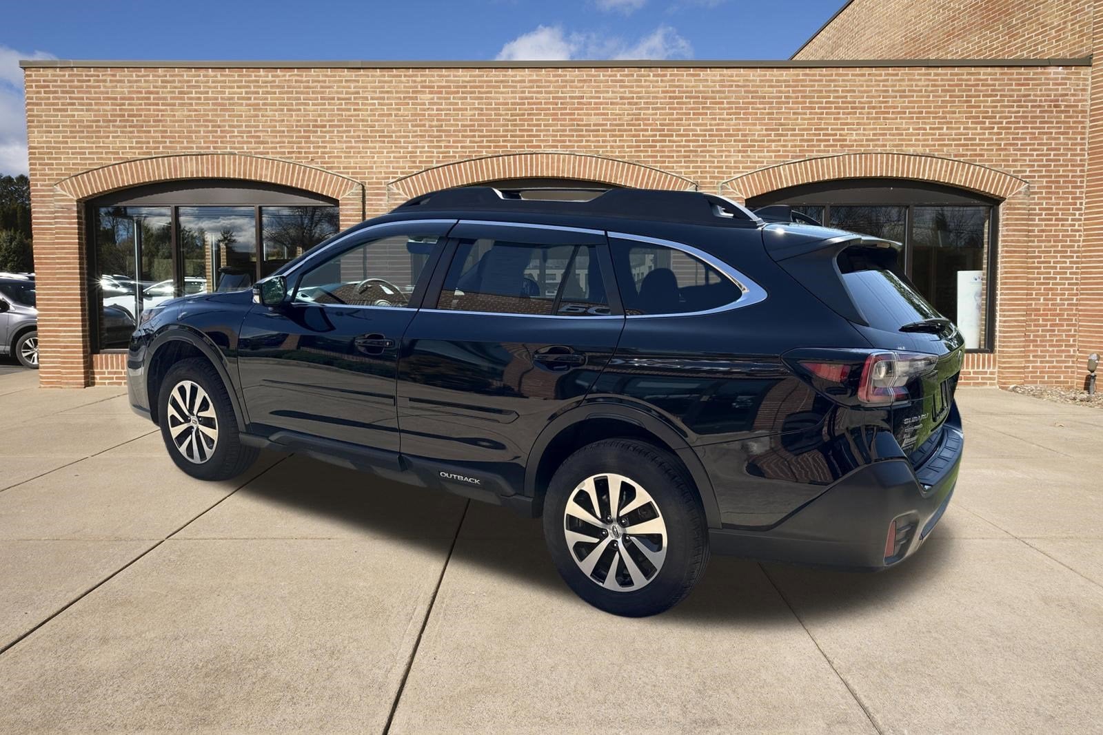 2022 Subaru Outback Premium