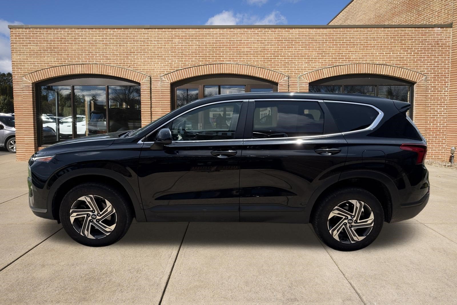 2023 Hyundai Santa Fe SE