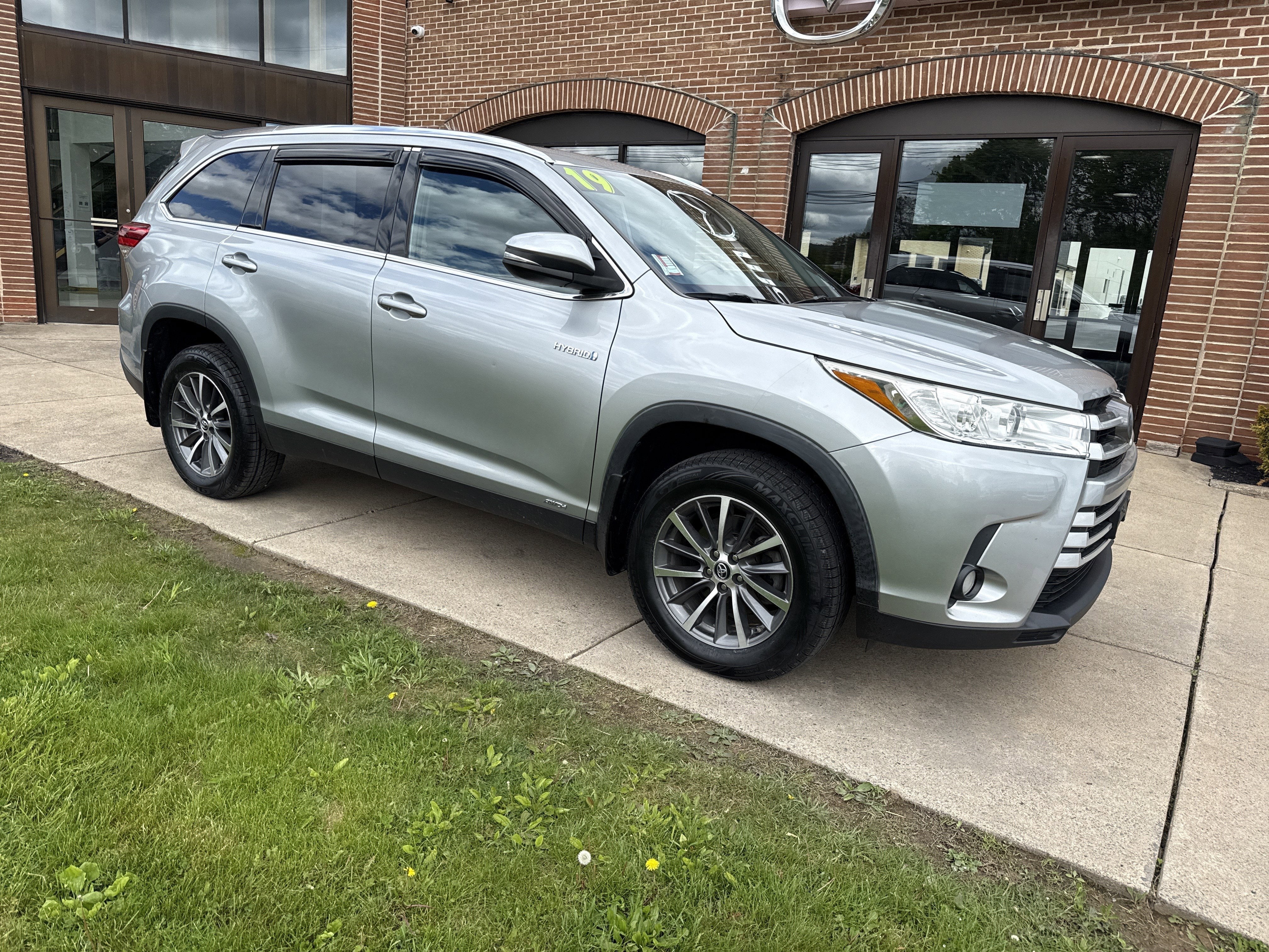 2019 Toyota Highlander Hybrid XLE