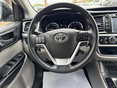 2019 Toyota Highlander Hybrid XLE