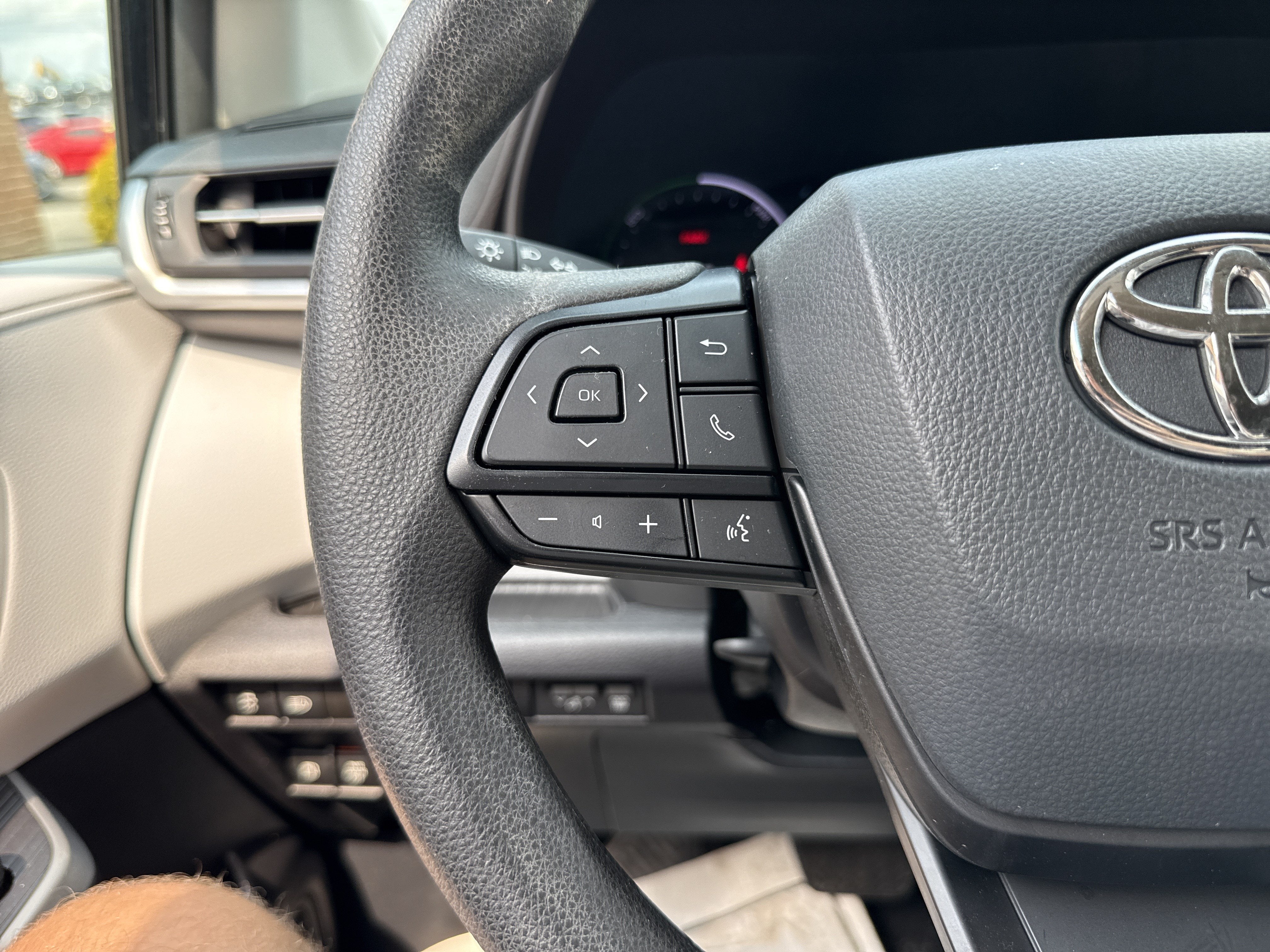 2025 Toyota Sienna LE