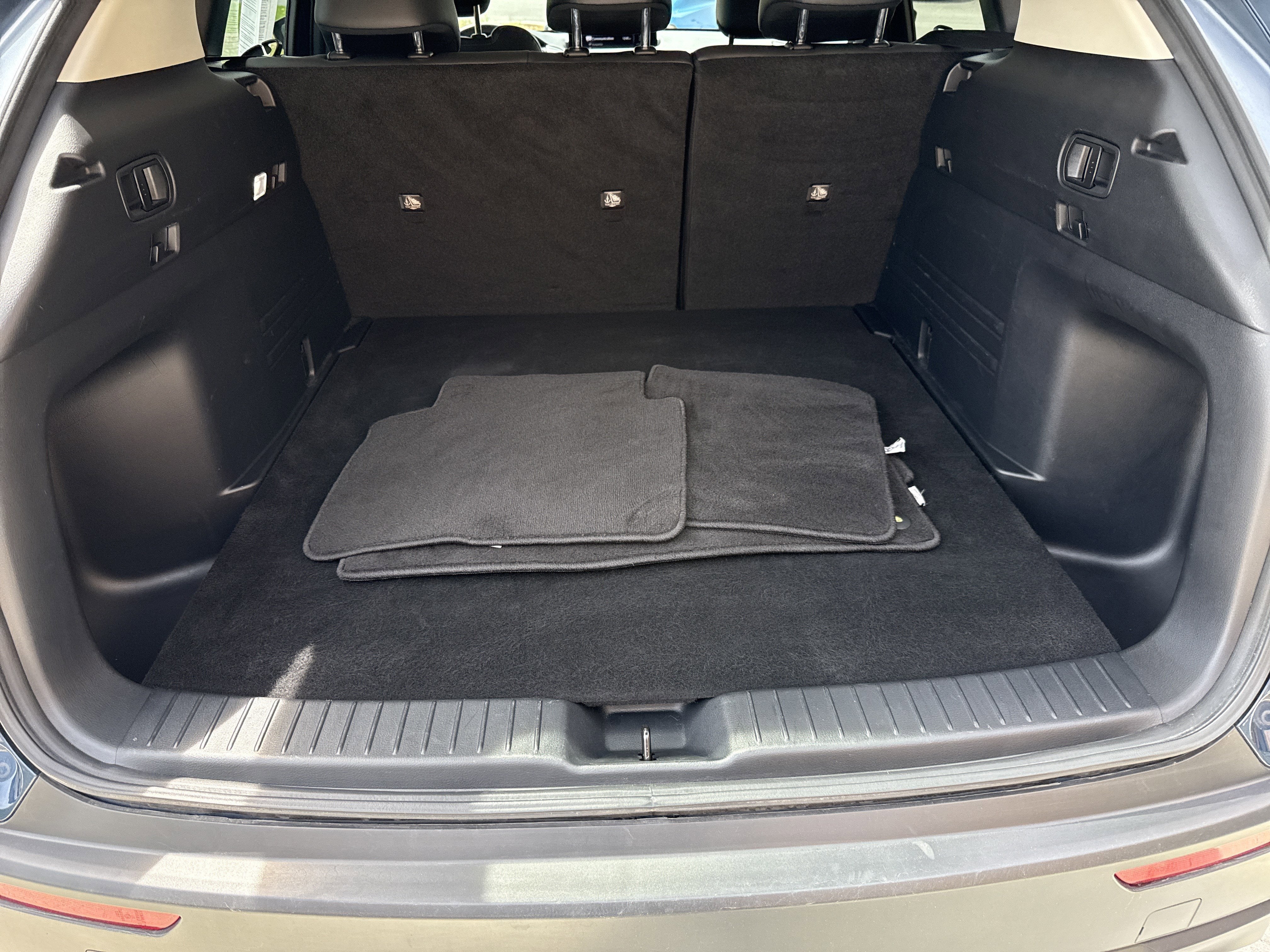 2025 Mazda Mazda CX-50 2.5 S Preferred Package