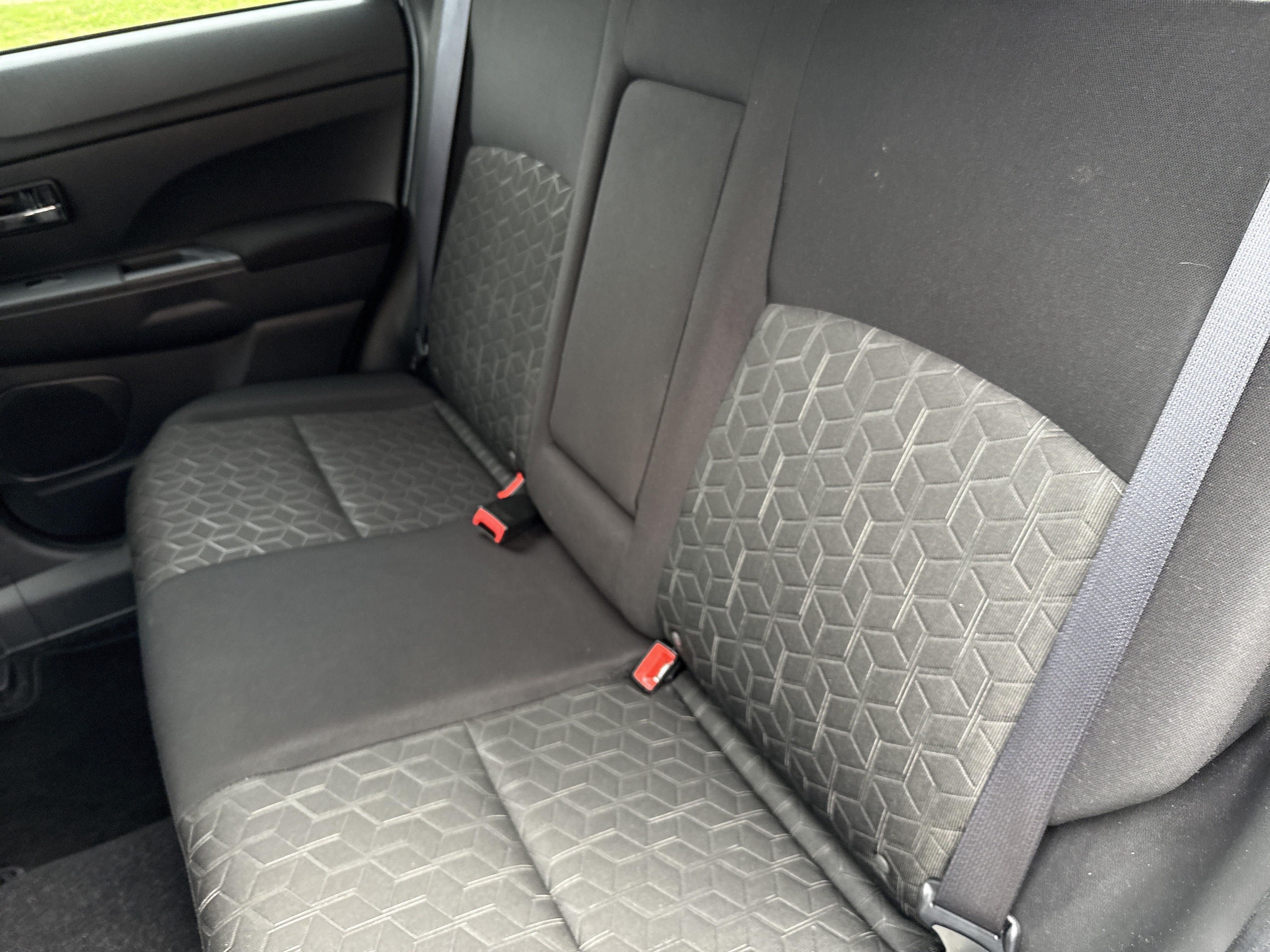 2026 Mitsubishi Outlander Sport ES
