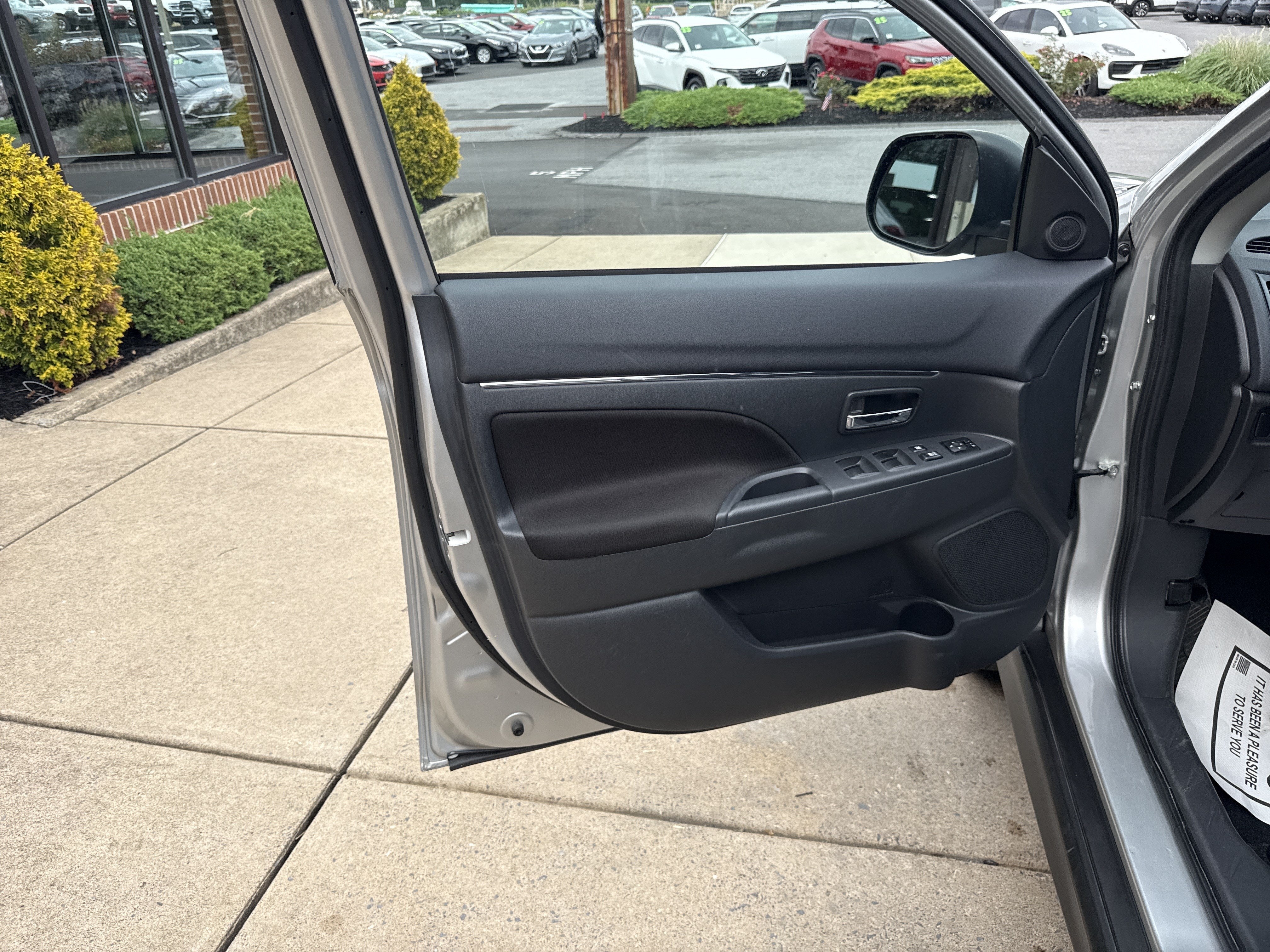 2026 Mitsubishi Outlander Sport ES