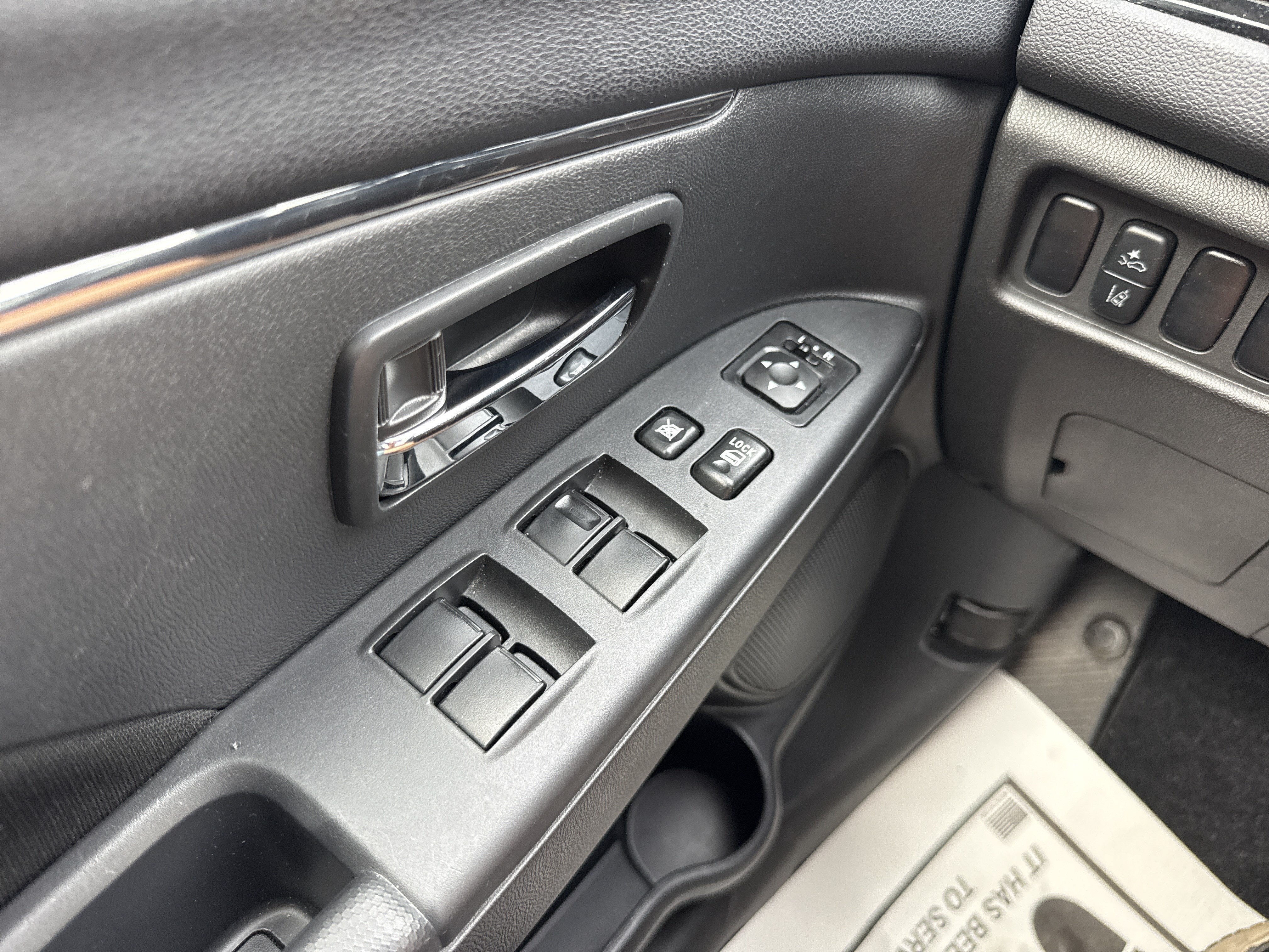 2026 Mitsubishi Outlander Sport ES