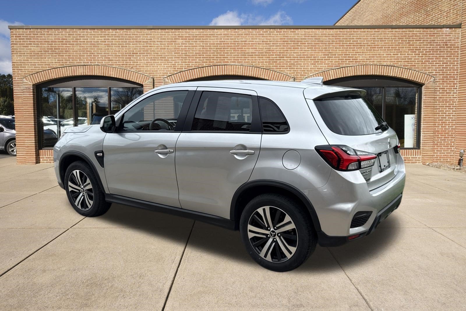 2026 Mitsubishi Outlander Sport ES