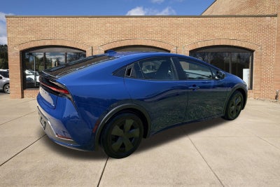 2025 Toyota Prius LE