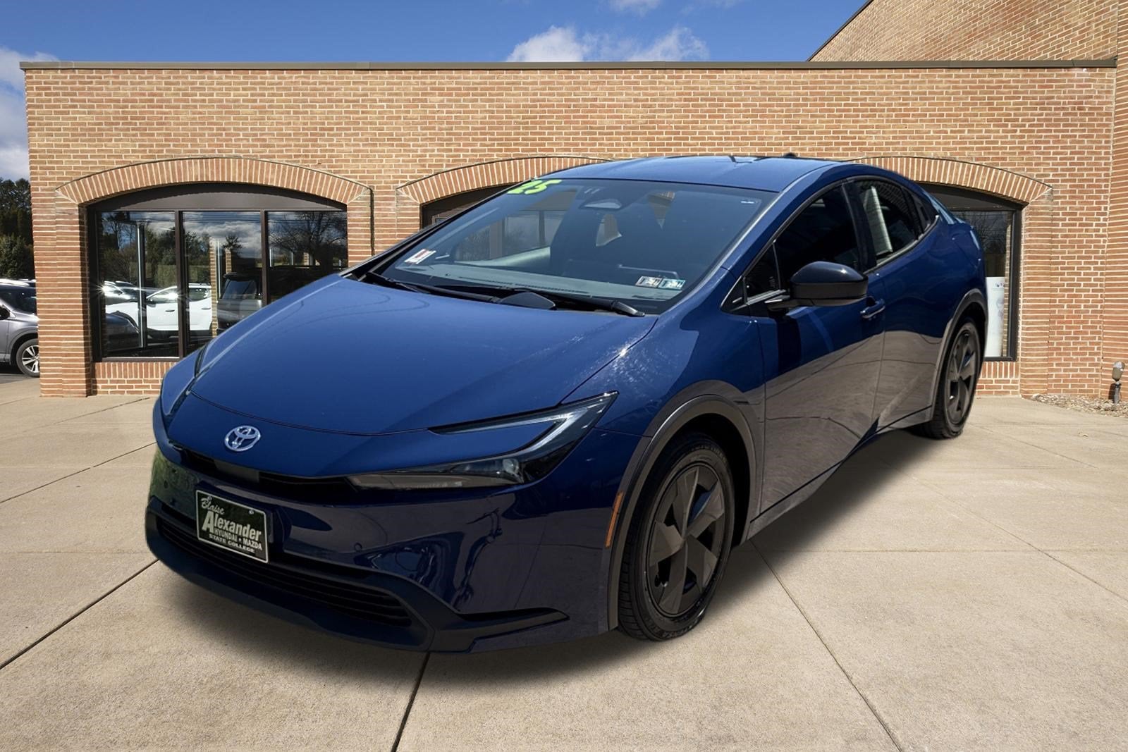 2025 Toyota Prius LE