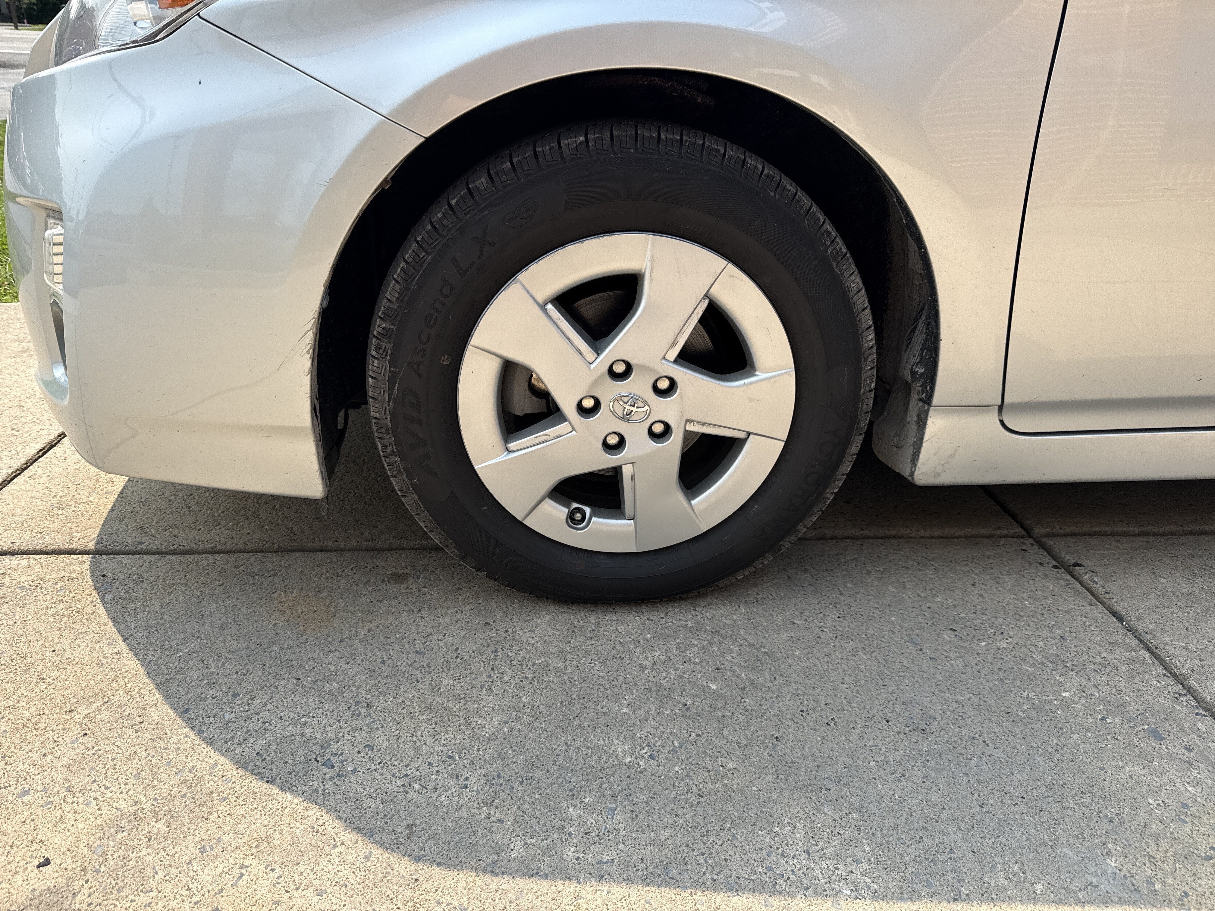 2010 Toyota Prius III