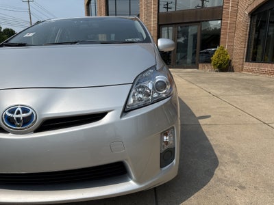 2010 Toyota Prius III