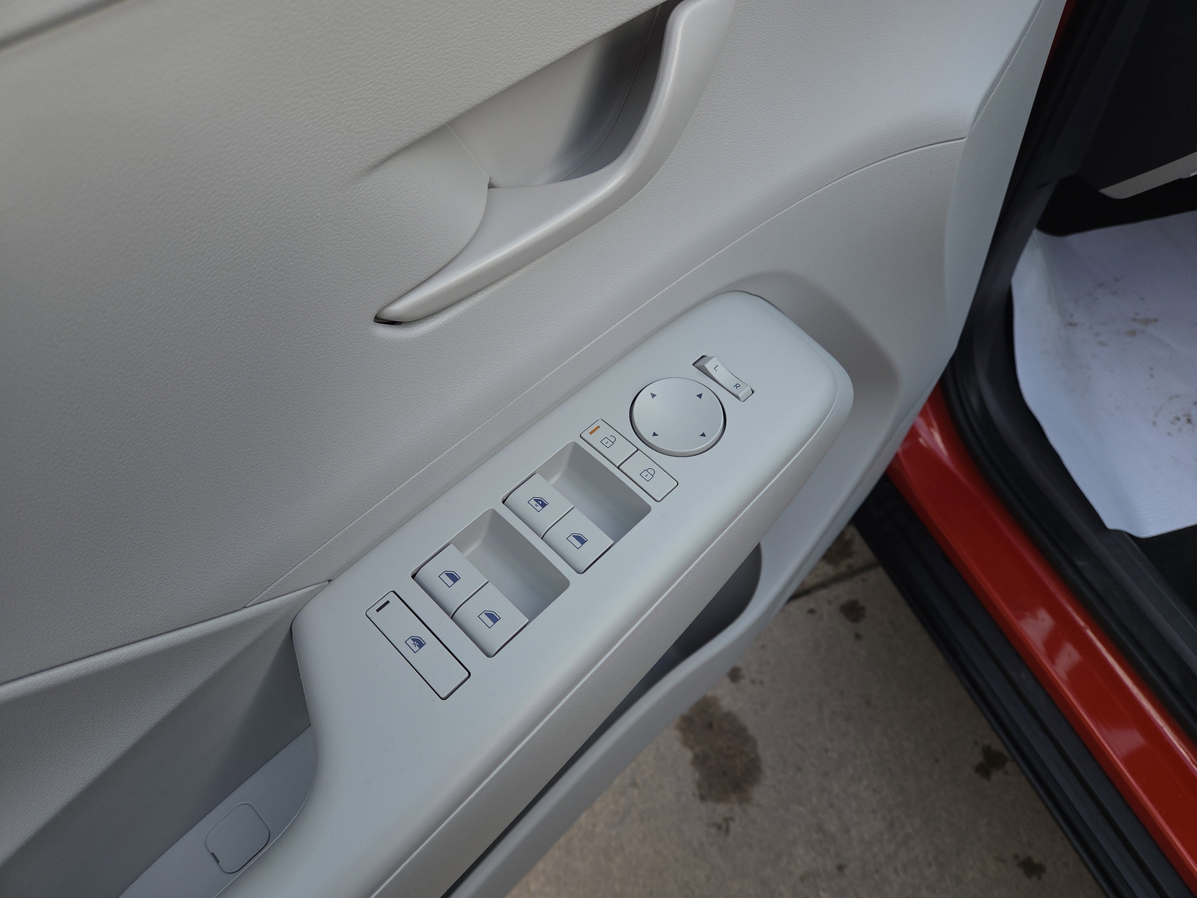 2025 Hyundai Kona SE