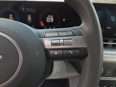 2025 Hyundai Kona SE