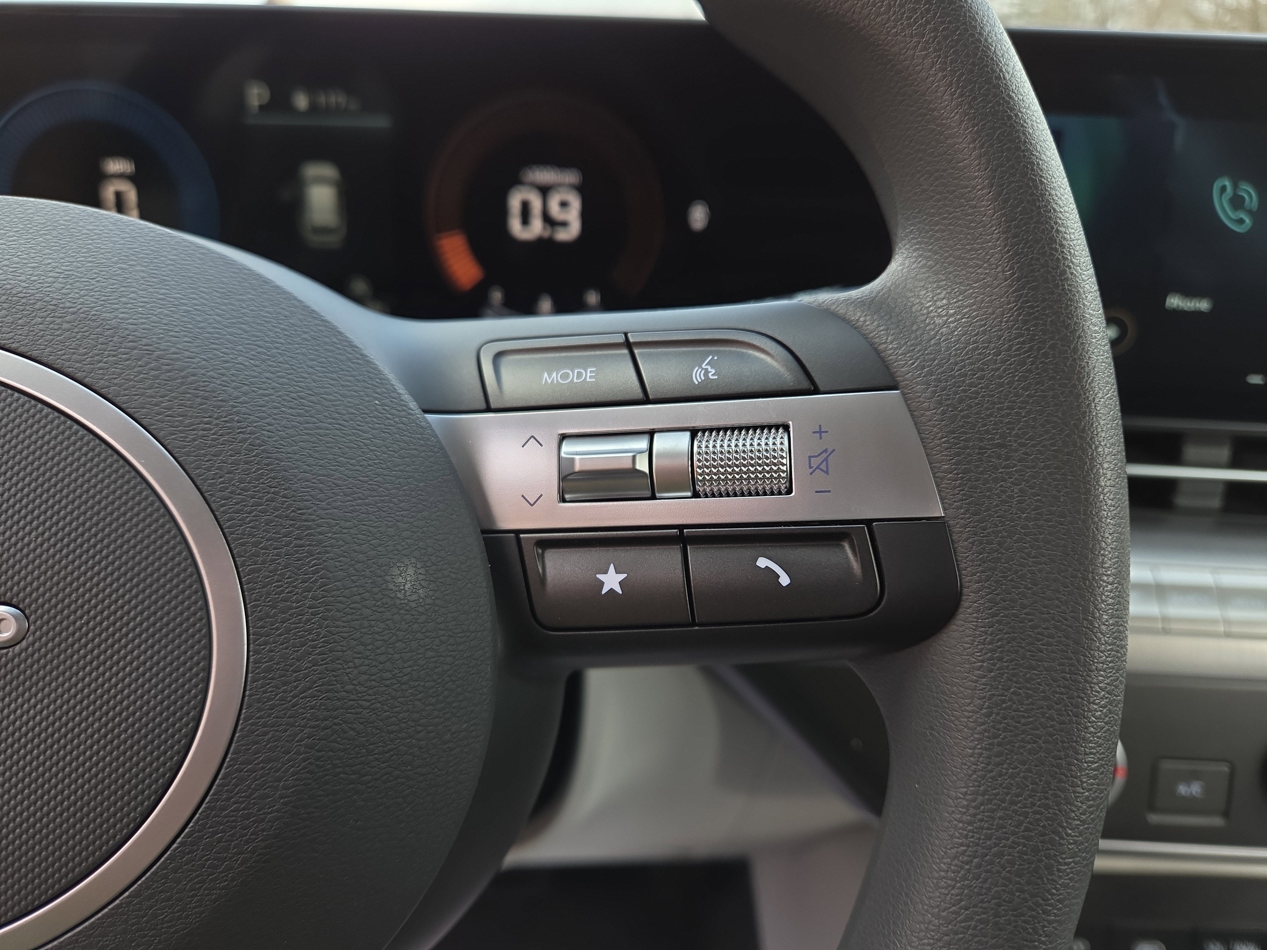 2025 Hyundai Kona SE