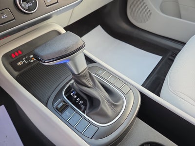 2025 Hyundai Kona SE