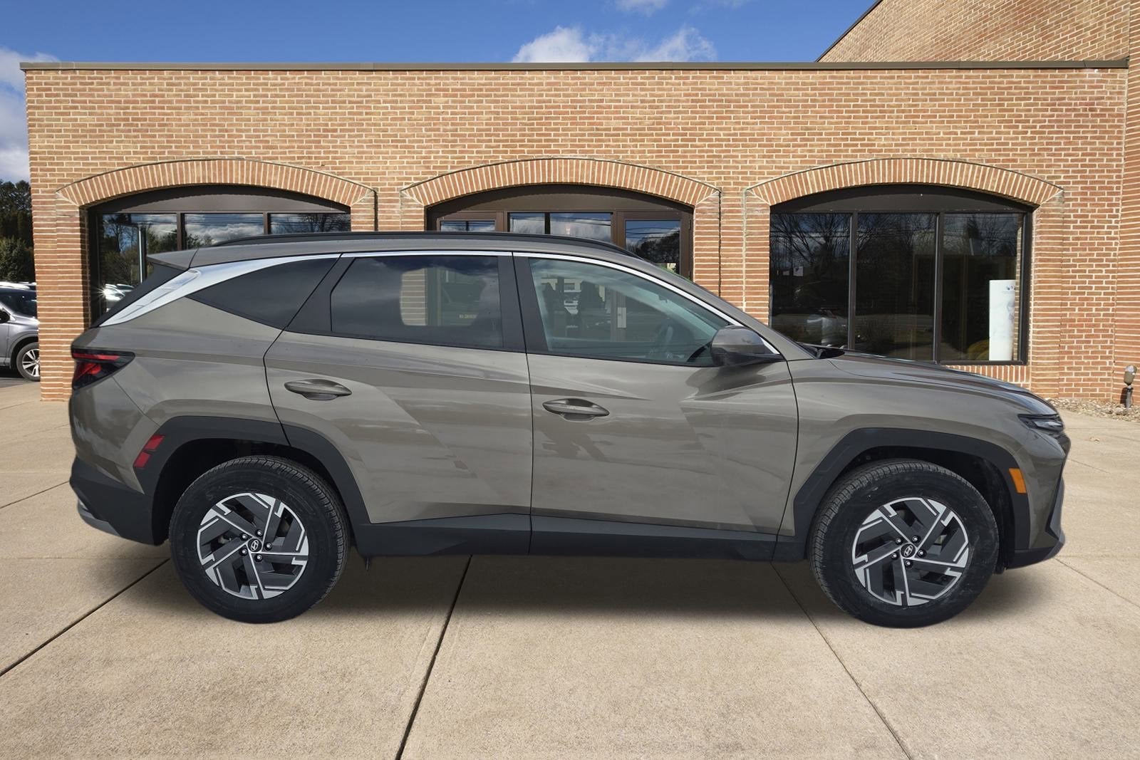 2025 Hyundai Tucson Hybrid Blue