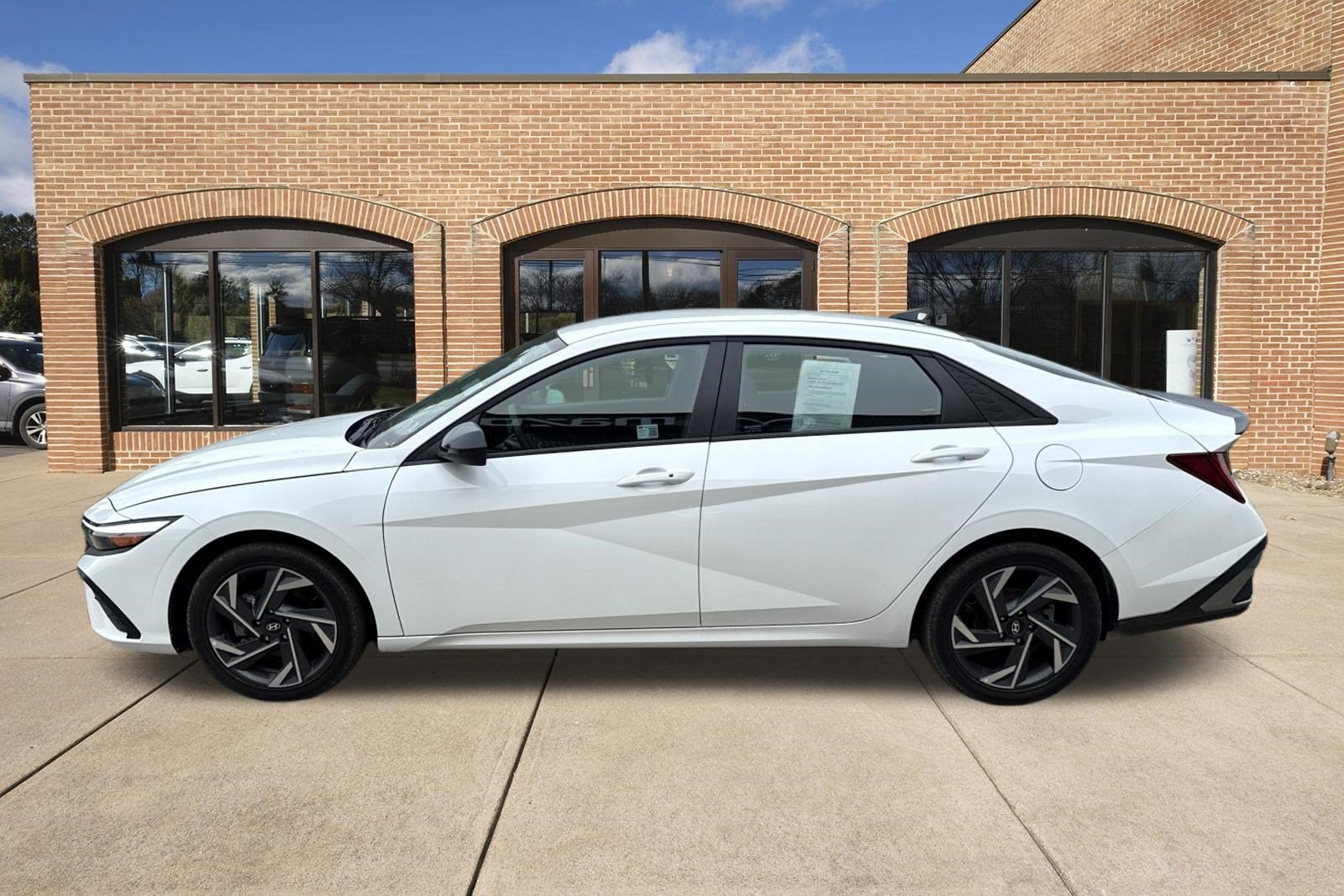 2025 Hyundai Elantra Hybrid SEL Sport