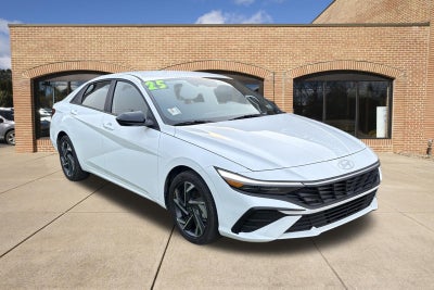 2025 Hyundai Elantra Hybrid SEL Sport