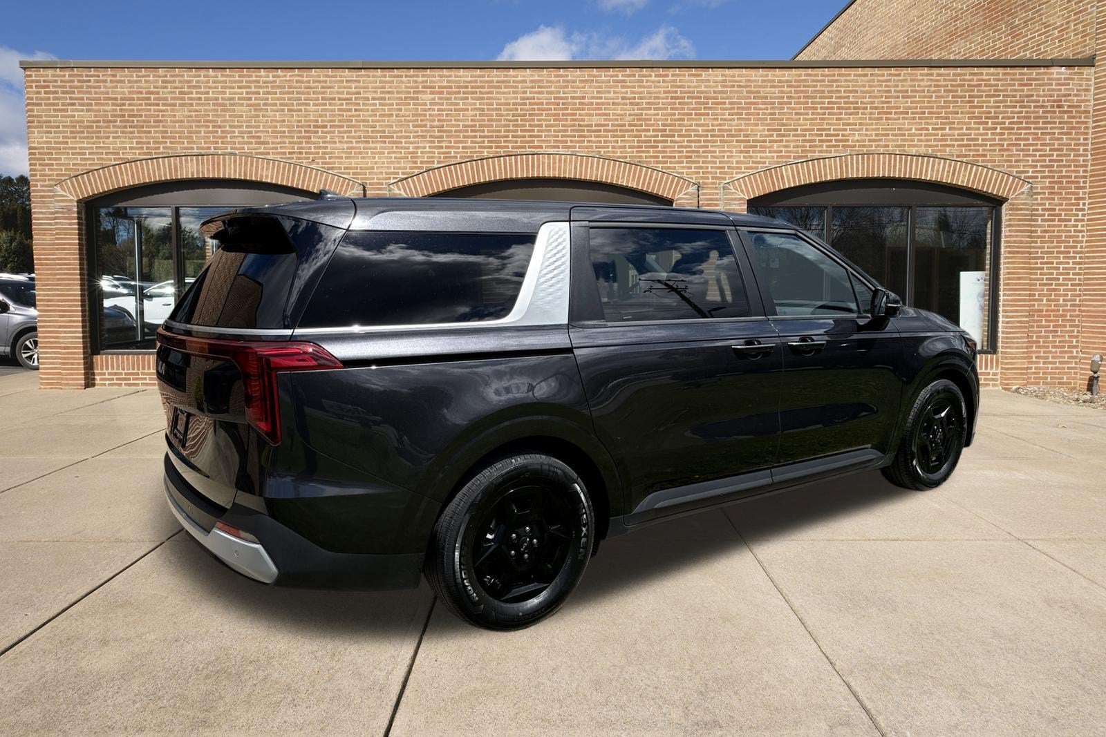 2025 Kia Carnival LXS