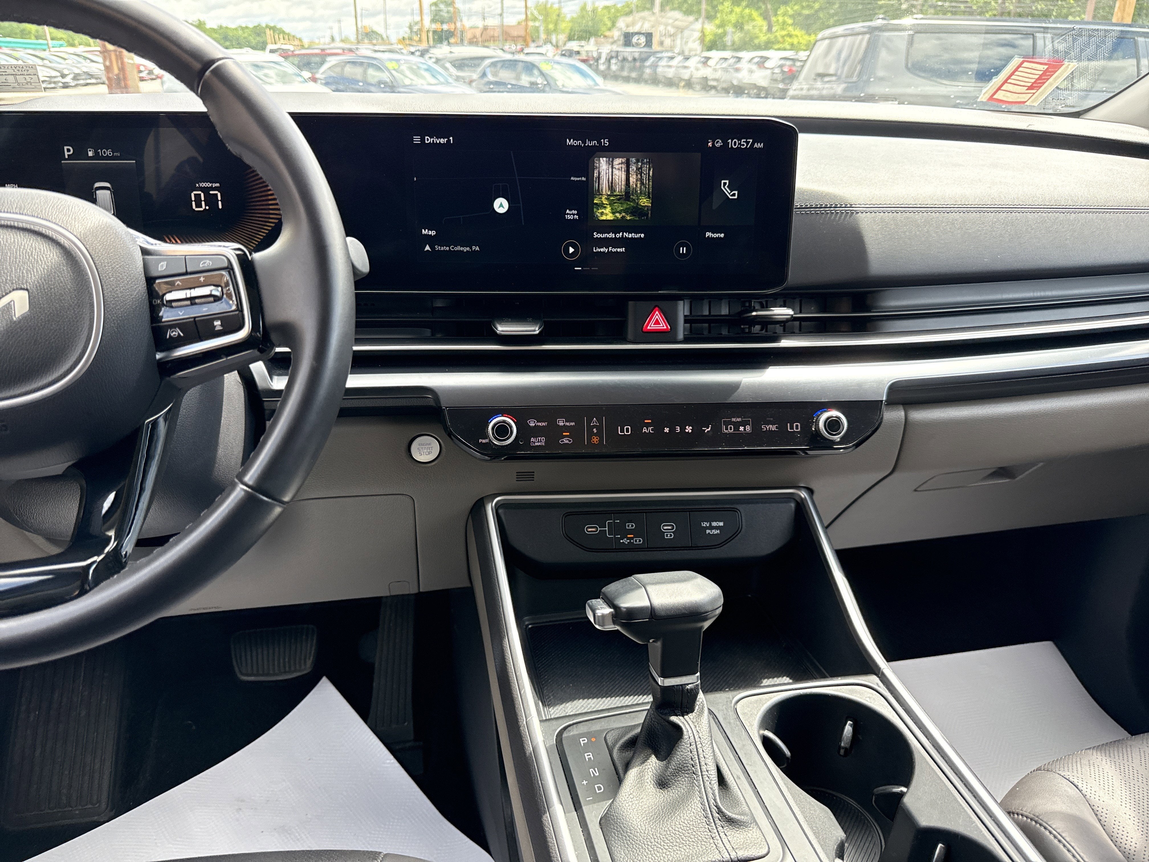 2025 Kia Carnival LXS
